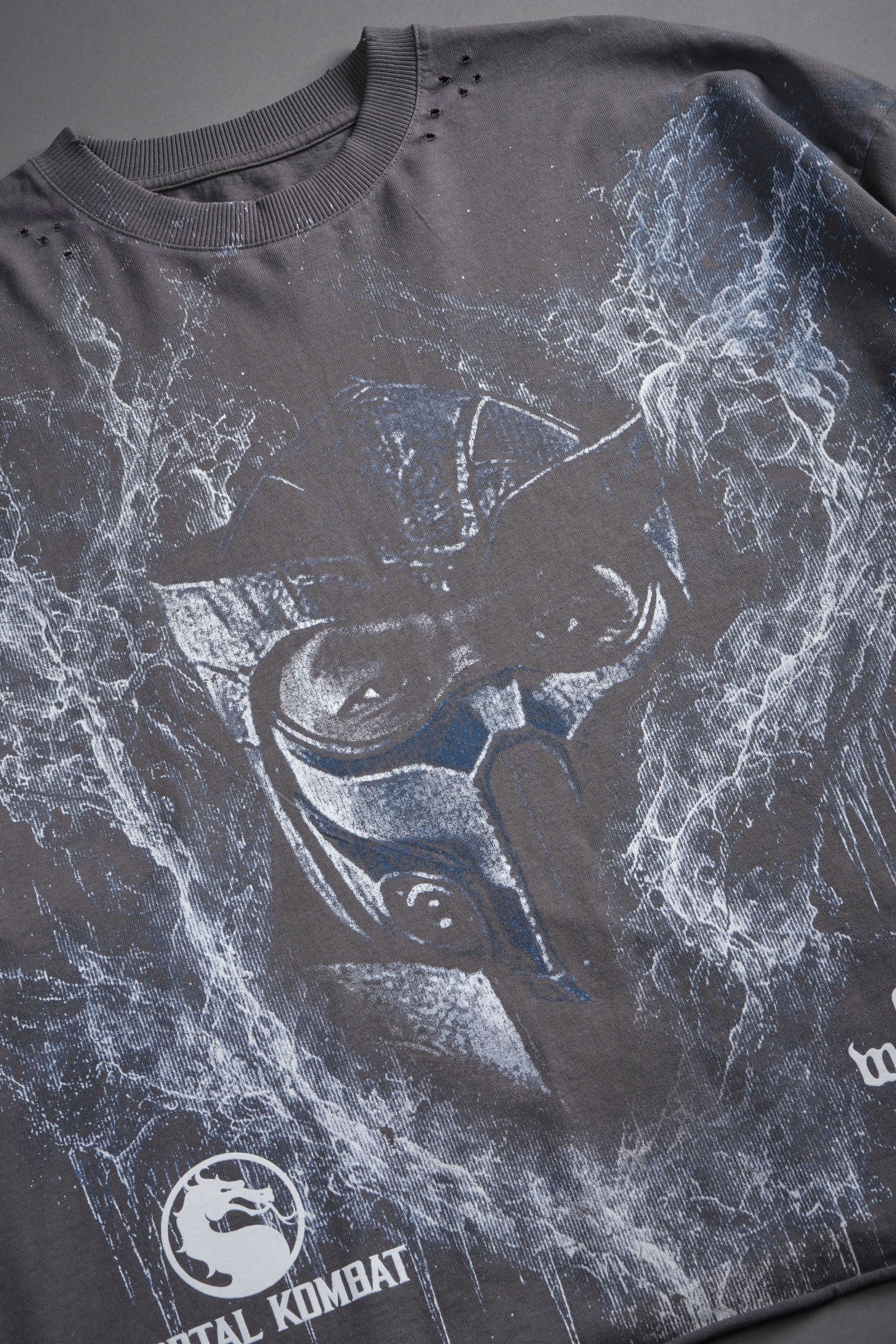 Sub-Zero Distressed Grunge Box Cut Tee V2 in Slate Gray