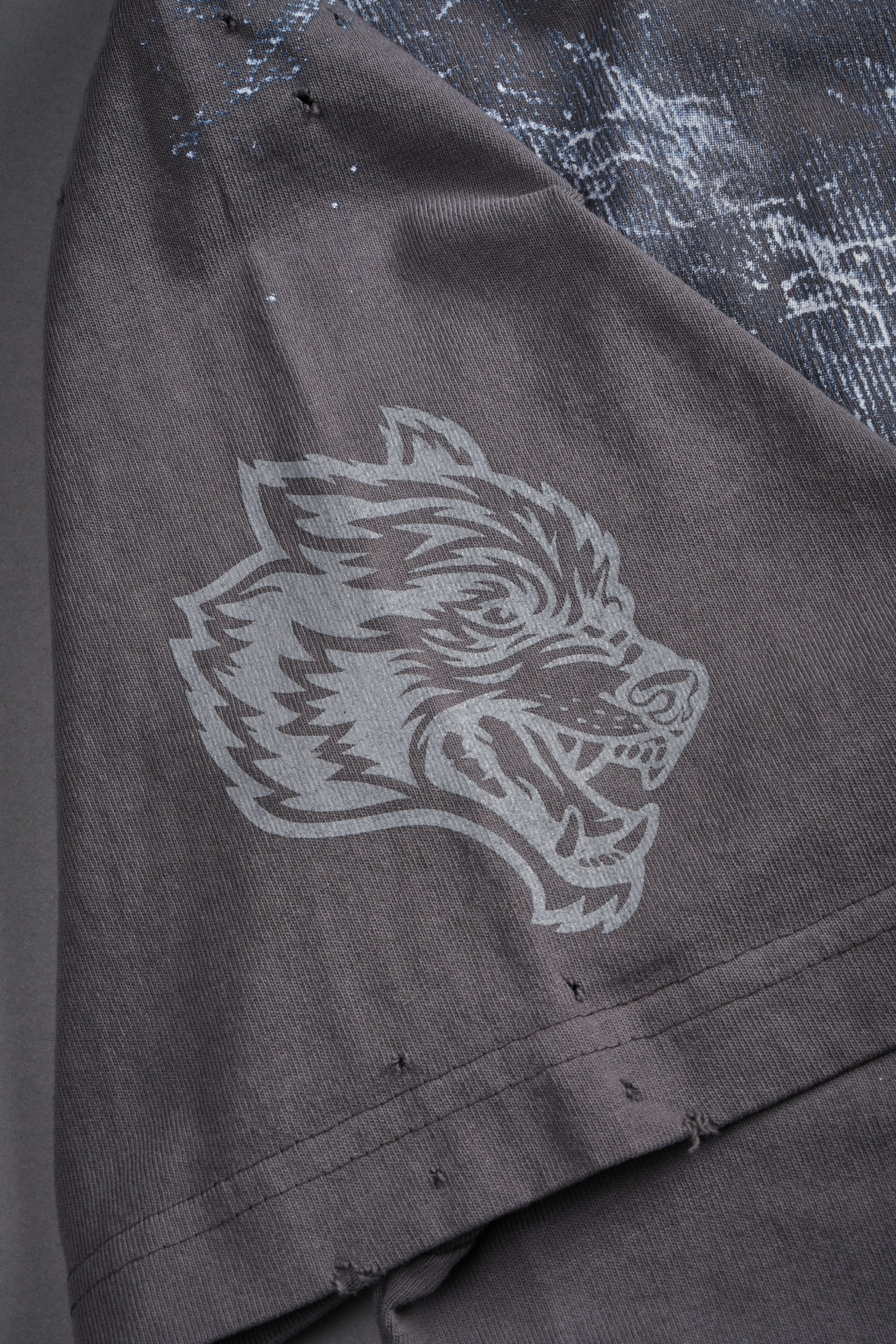 Sub-Zero Distressed Grunge Box Cut Tee V2 in Slate Gray