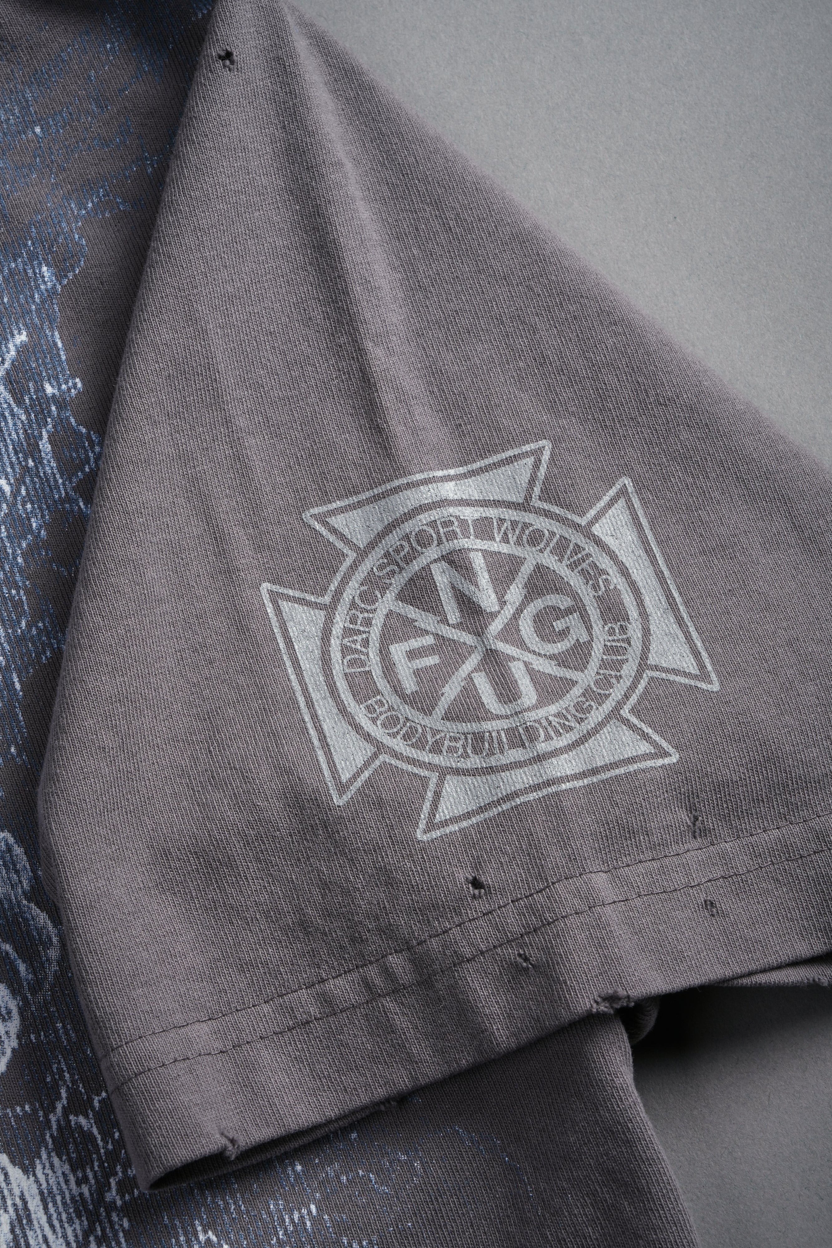 Sub-Zero Distressed Grunge Box Cut Tee V2 in Slate Gray