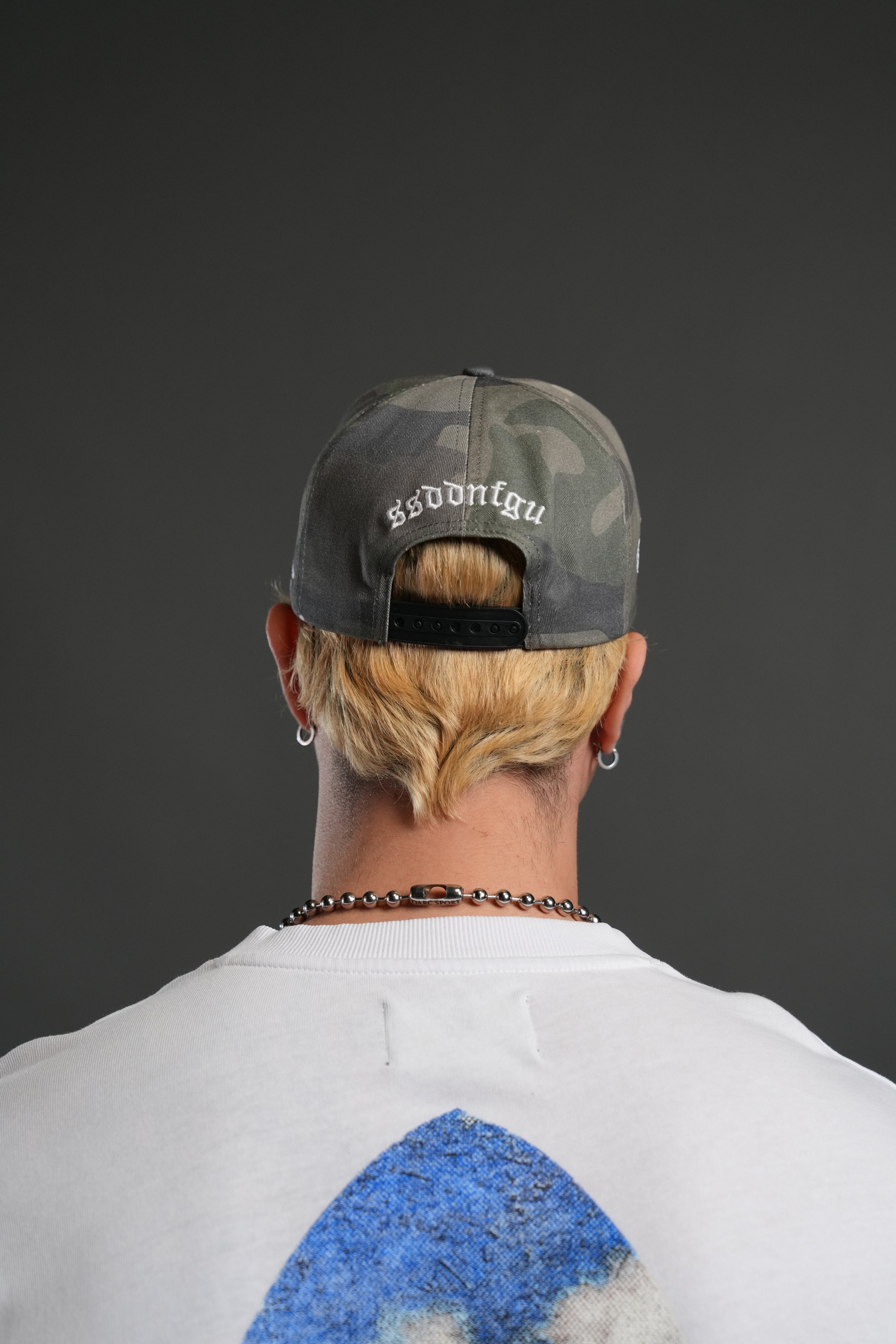 Midnight Wolves Vintage 5 Panel Hat in Vintage Blossom Woodland Camo