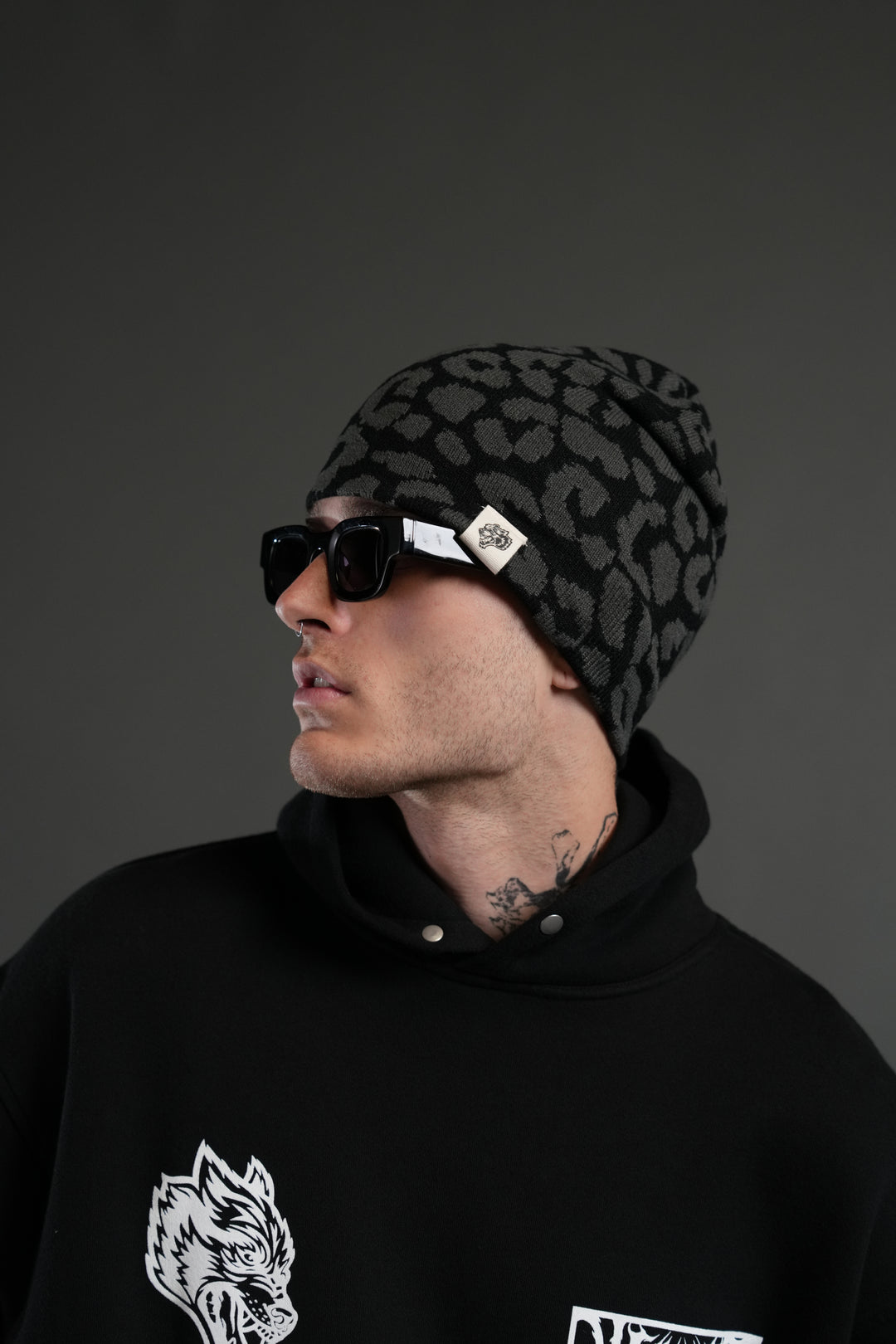 Wolf Patch V2 Cap Beanie in Black/Wolf Gray