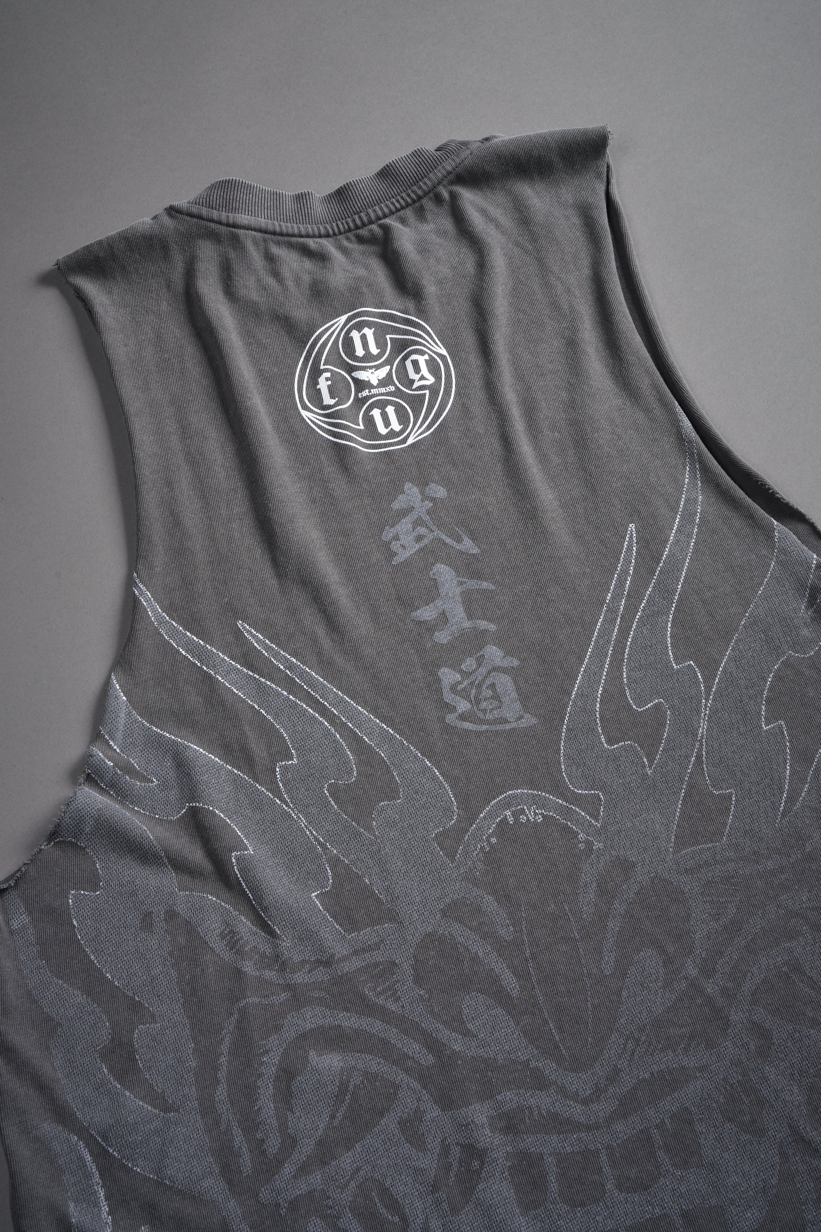 Half Mask Tommy Muscle Tee in Slate Gray
