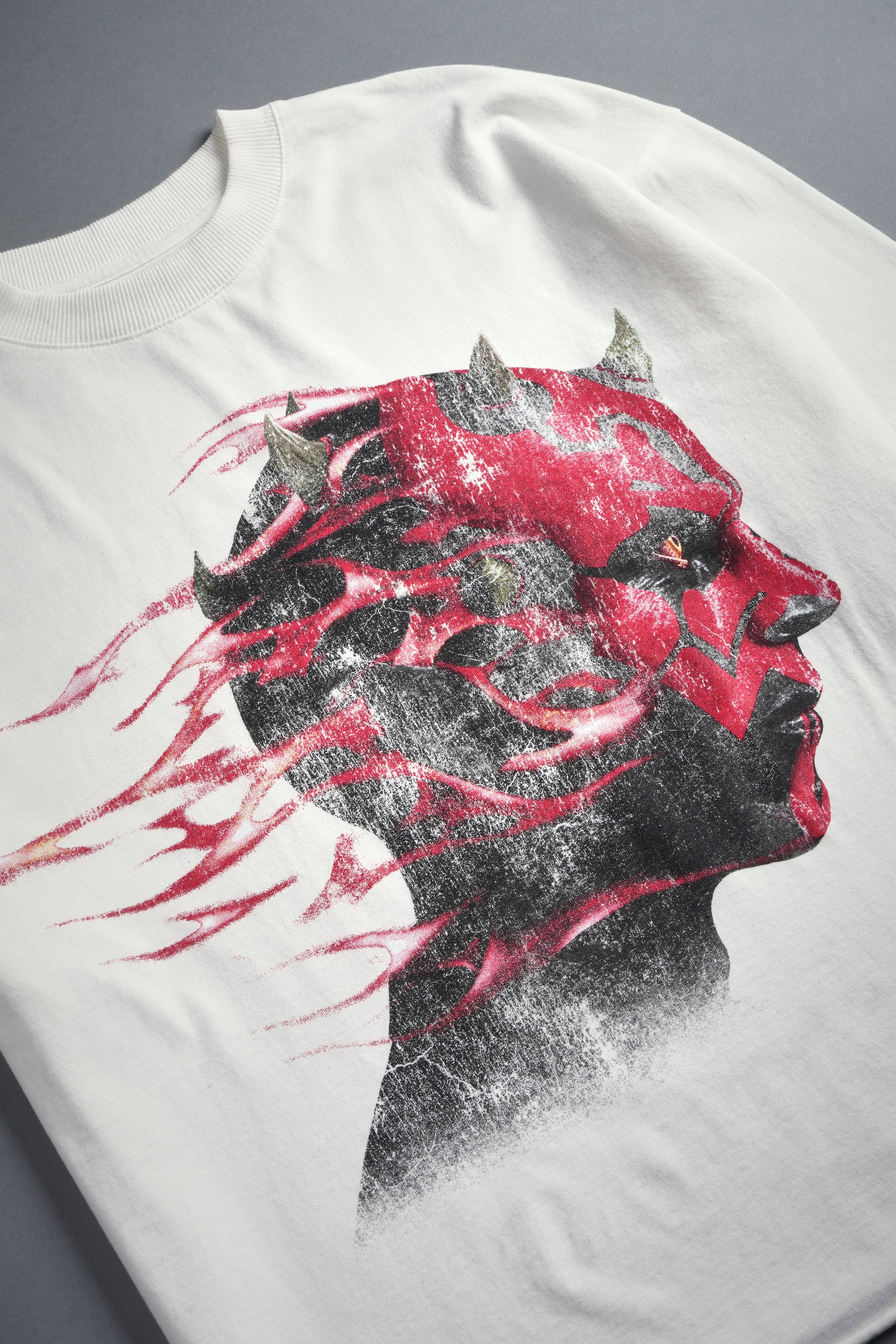 Sith Inferno Grunge Mid Length Raw Hem Tee in Cream