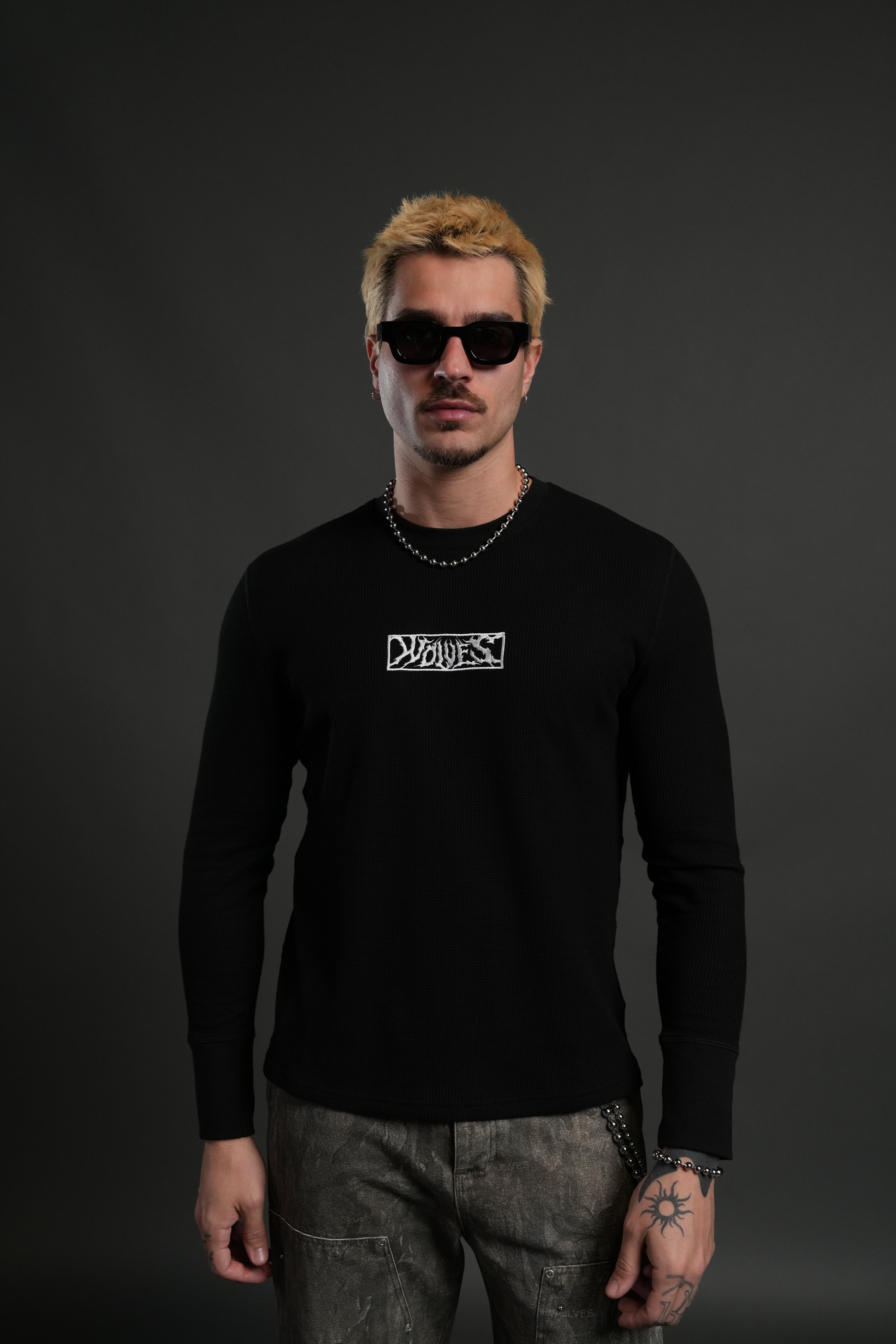 Midnight Wolves Lightweight Thermal in Black