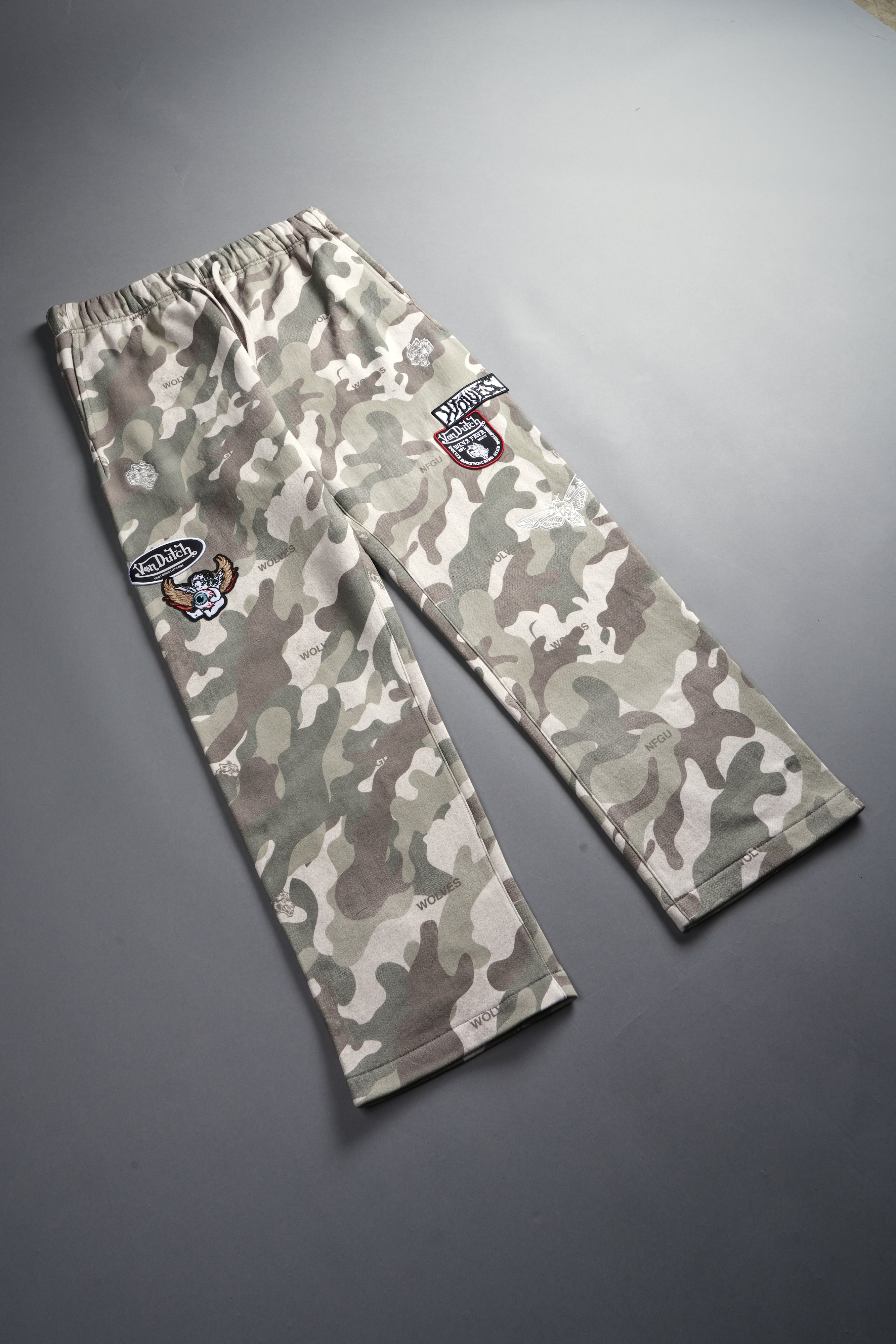 Darc Kulture Bigelow Cargo Sweat Pants in DSVD Green Camo