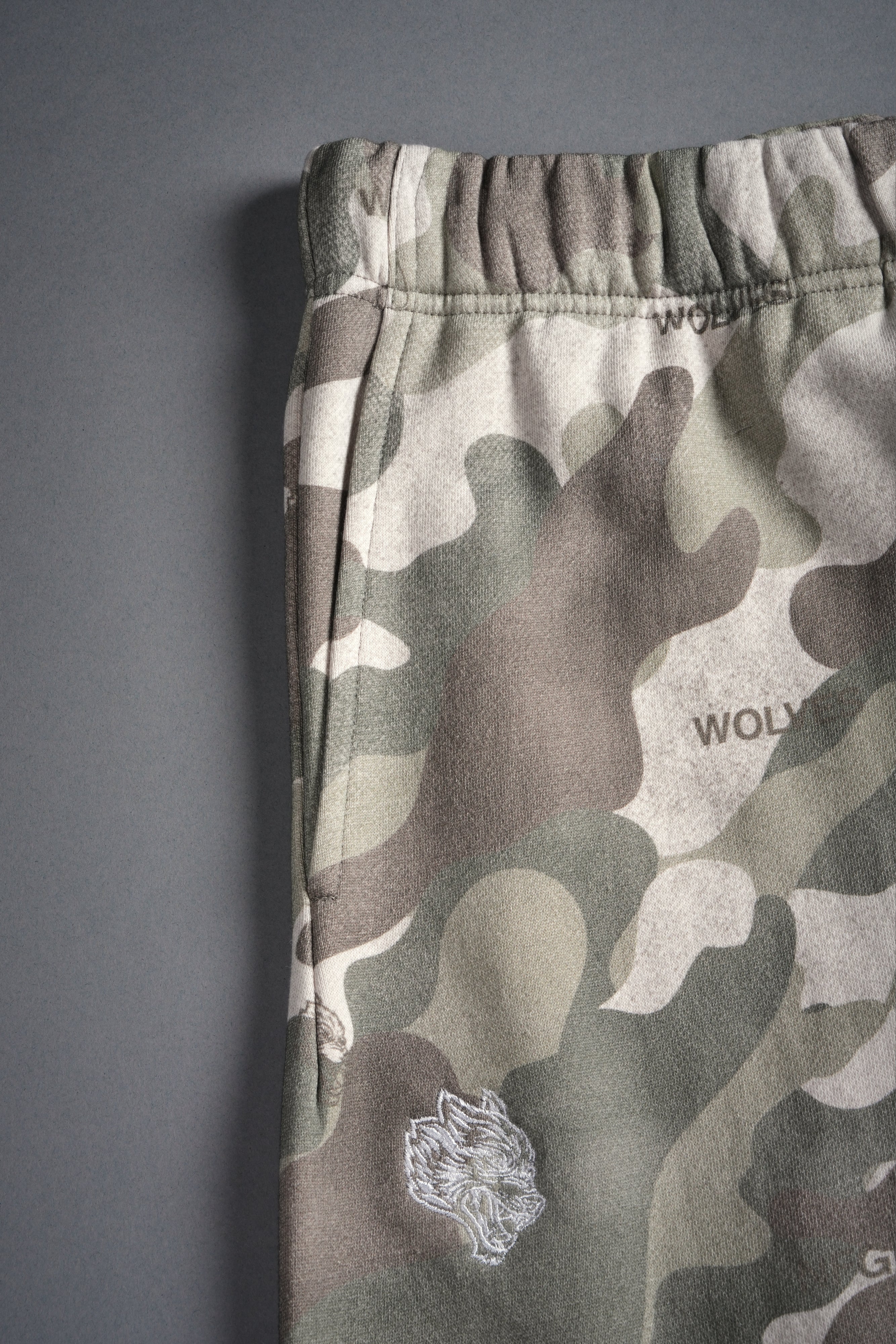 Darc Kulture Bigelow Cargo Sweat Pants in DSVD Green Camo