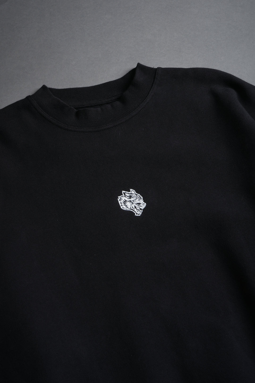 Wolf Head London Crewneck in Black