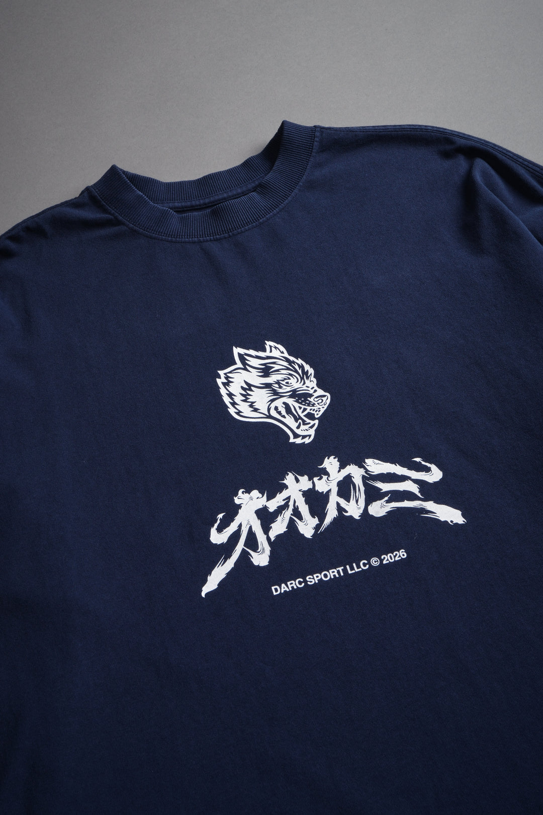 Okami Bushido Grunge Mid Length Raw Hem Ls Tee in Navy