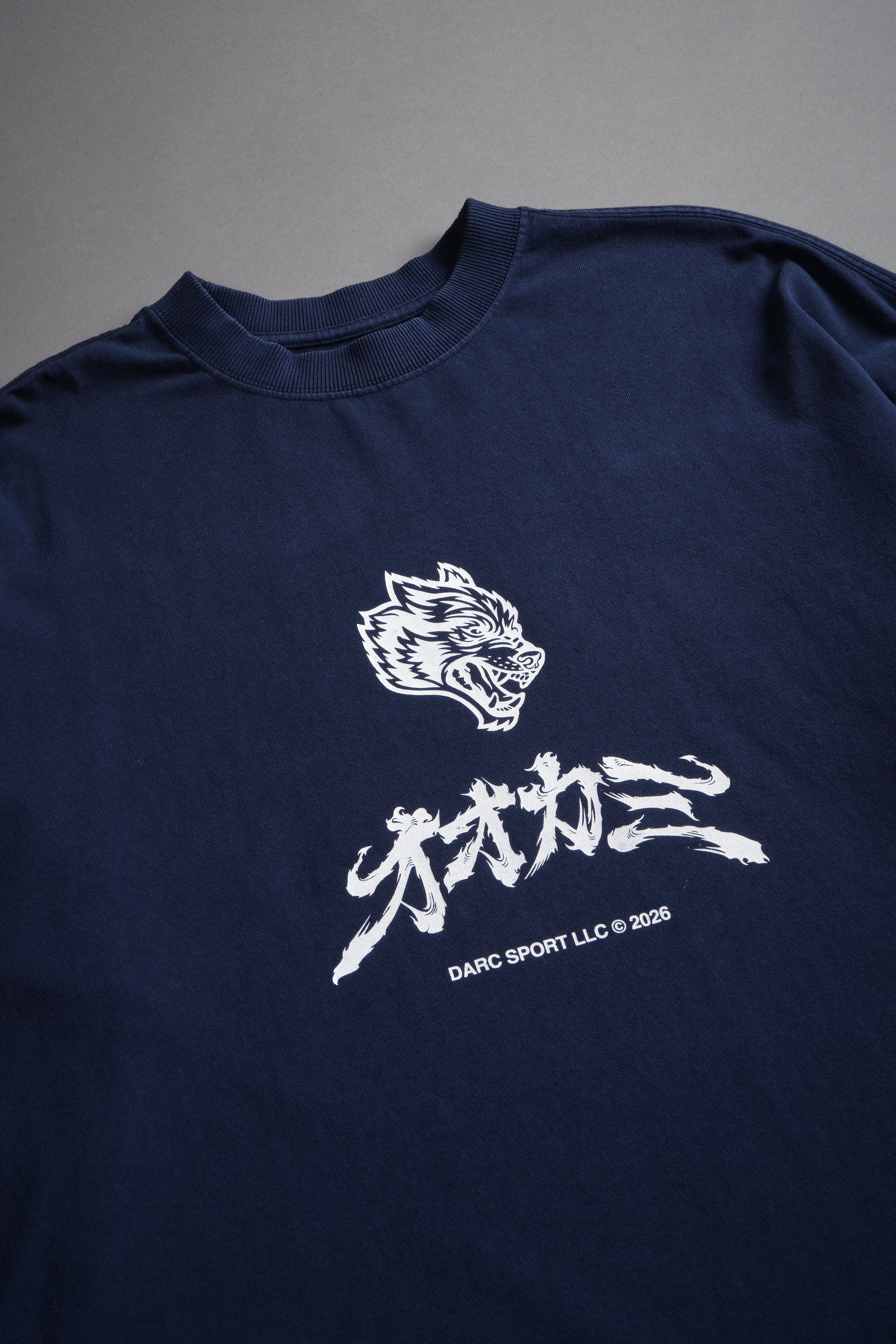 Okami Bushido Grunge Mid Length Raw Hem Ls Tee in Navy