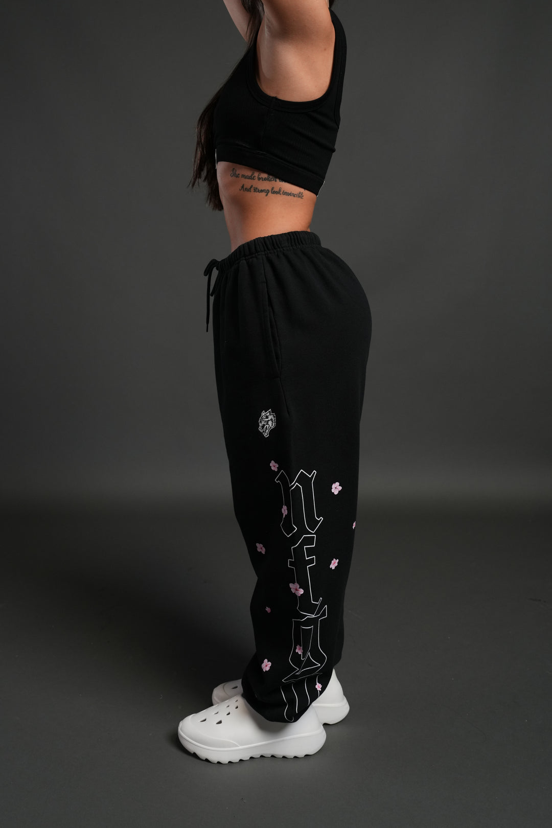 Blossom Mantra Unisex Lounger Sweat Pants in Black