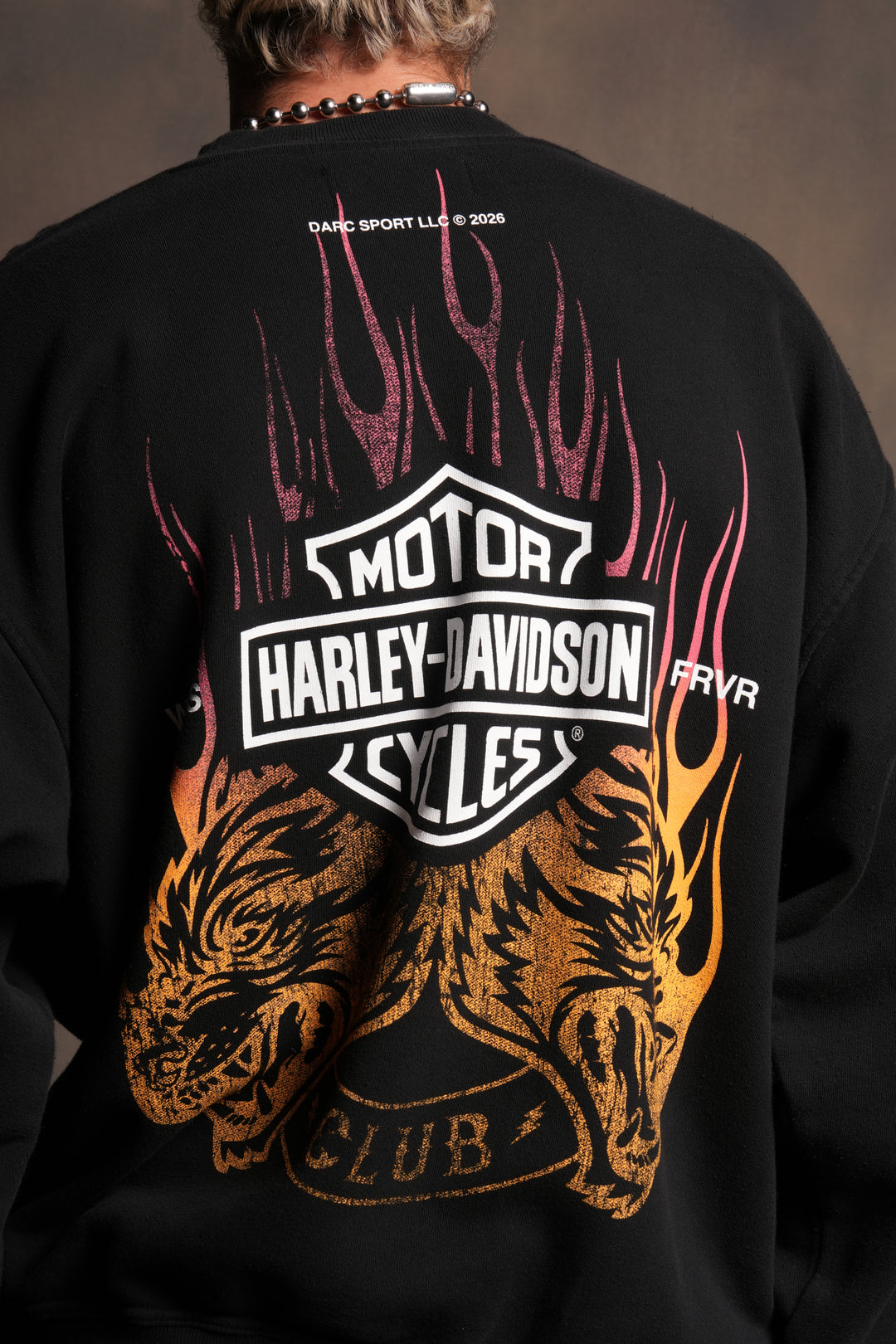 Rising Sun London Crewneck in Black