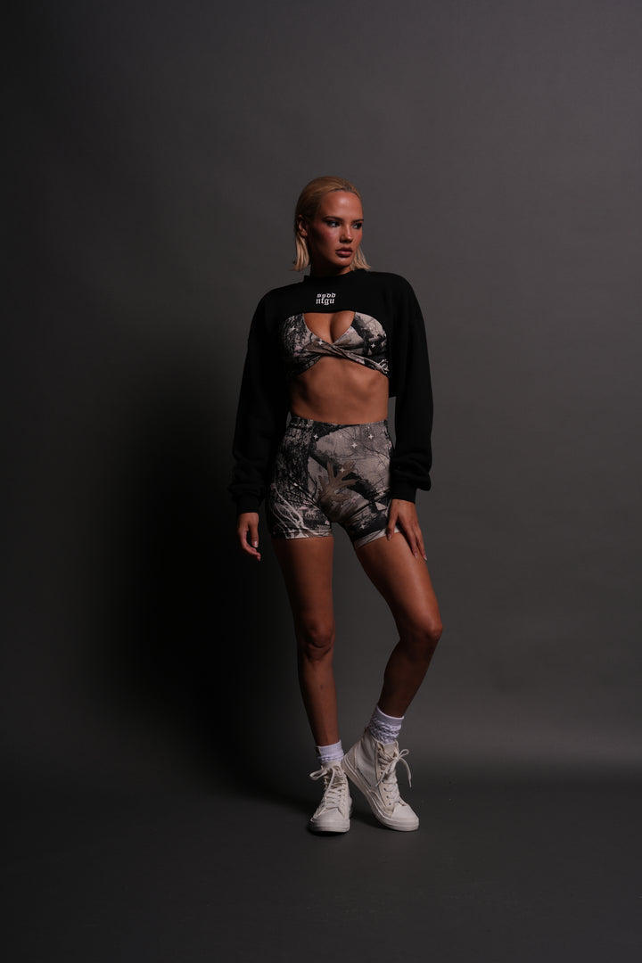 Wolves Mantra "Willow" Cropped Crewneck in Black