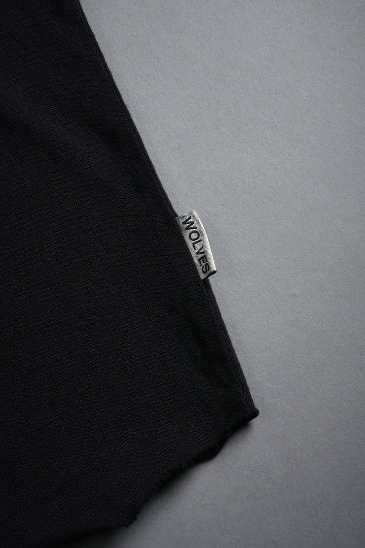 Wolf Head Grunge Cut-Off Tee in Black