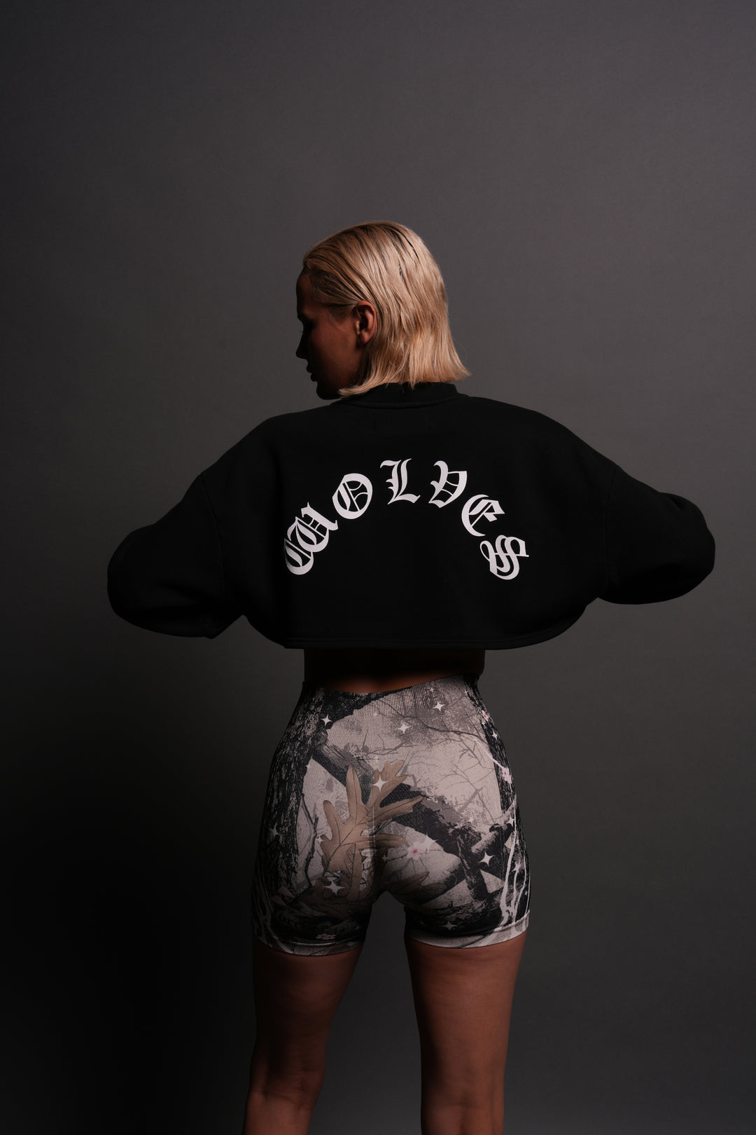 Wolves Mantra "Willow" Cropped Crewneck in Black