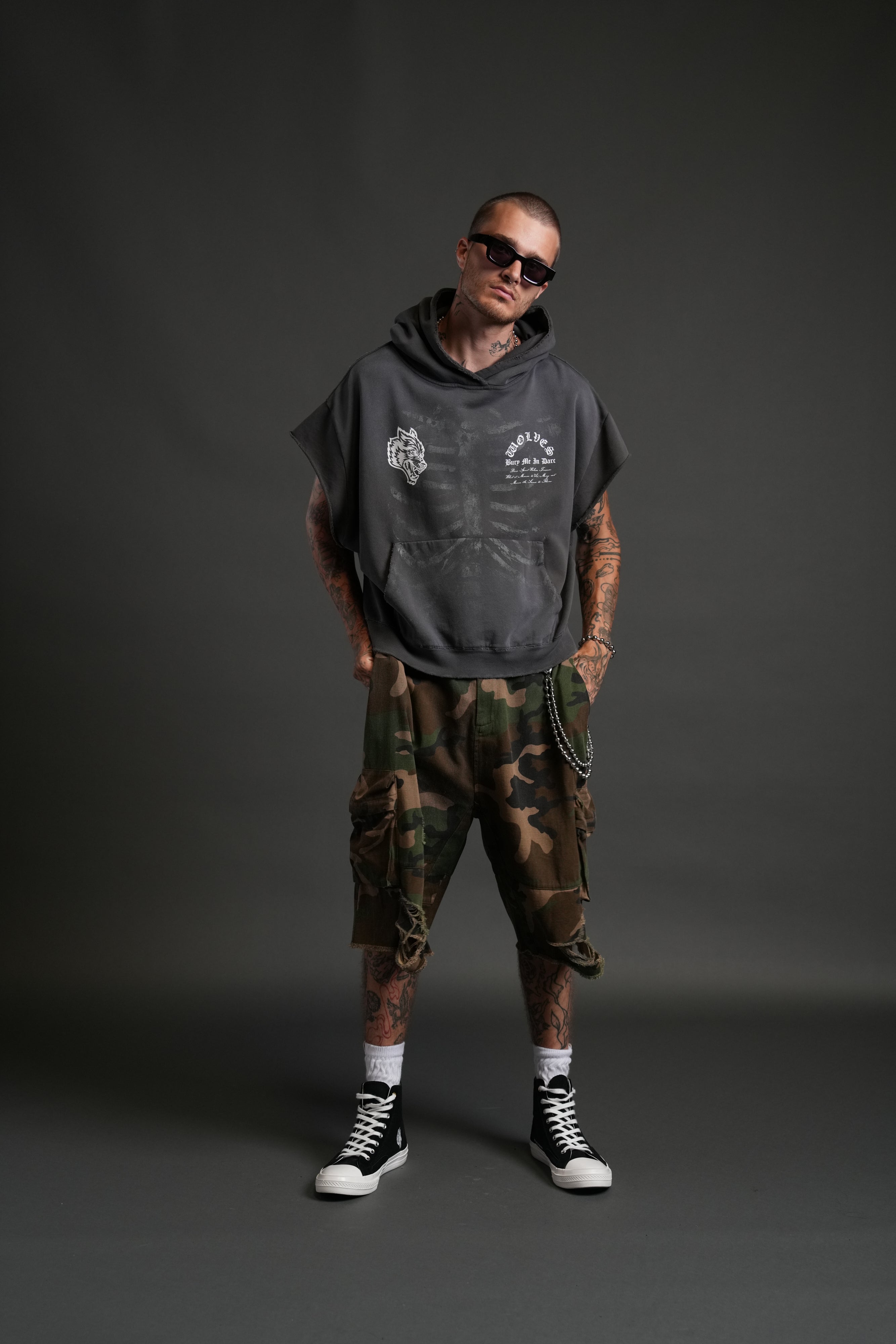 Bones Destroyed Grunge Gage Cap Sleeve Hoodie in Wolf Gray Drift Wash