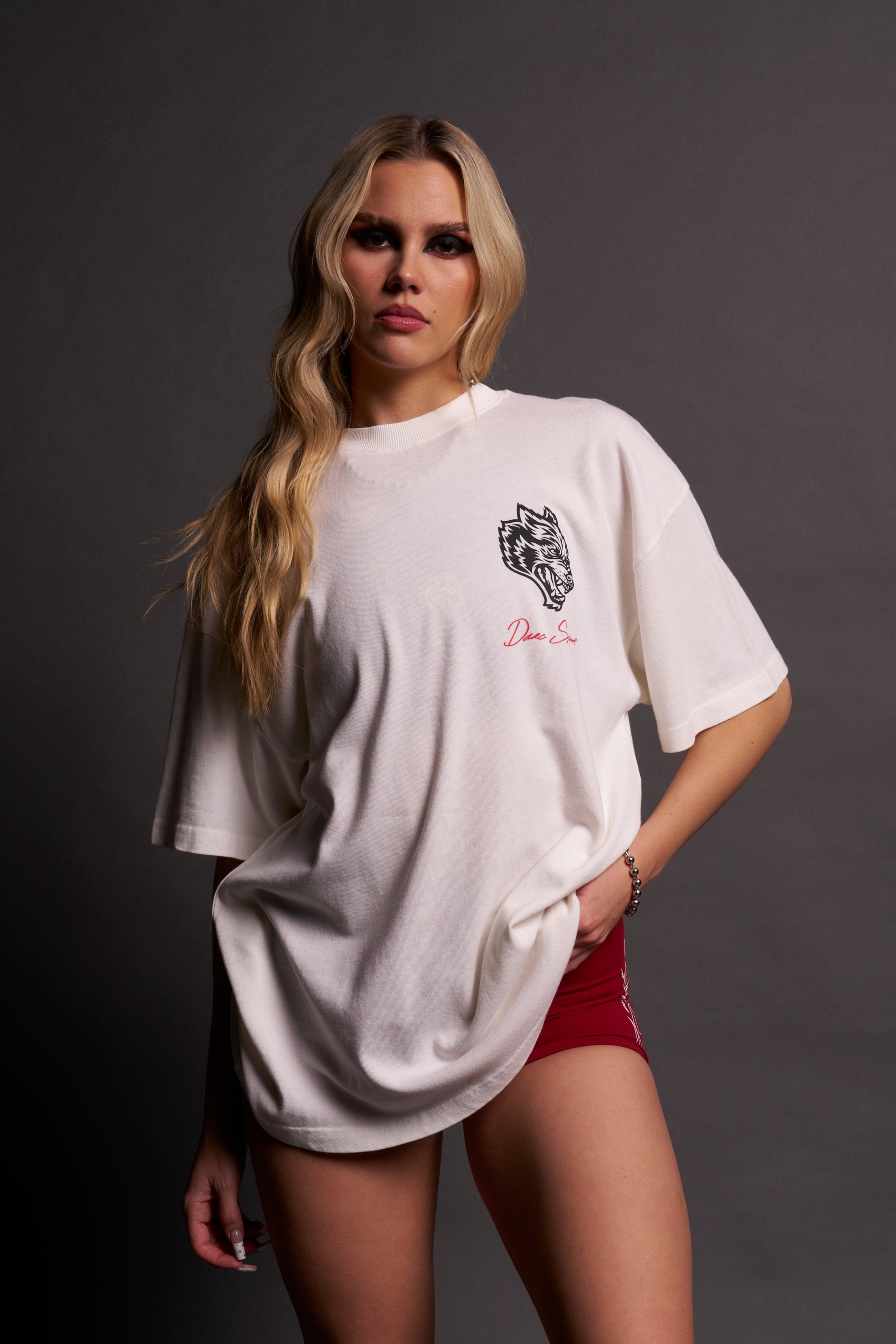 Queen's Shadow "Pump Cover" Tee in Cream