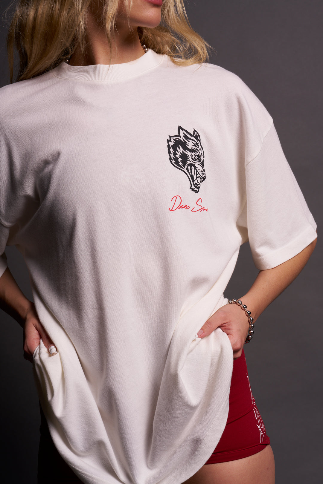 Queen's Shadow "Pump Cover" Tee in Cream