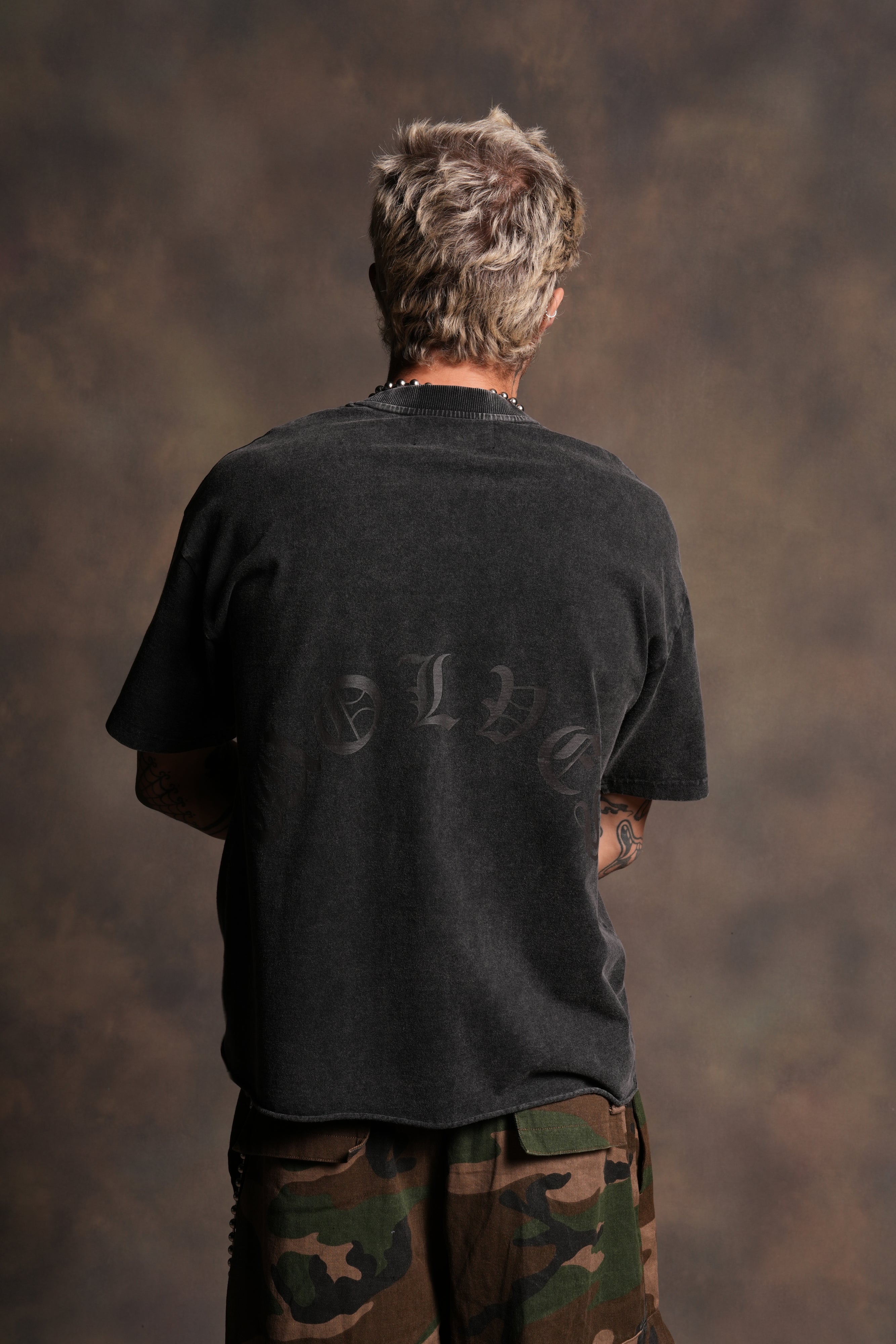Shattered Bushido Grunge Mid Length Raw Hem Tee in Black