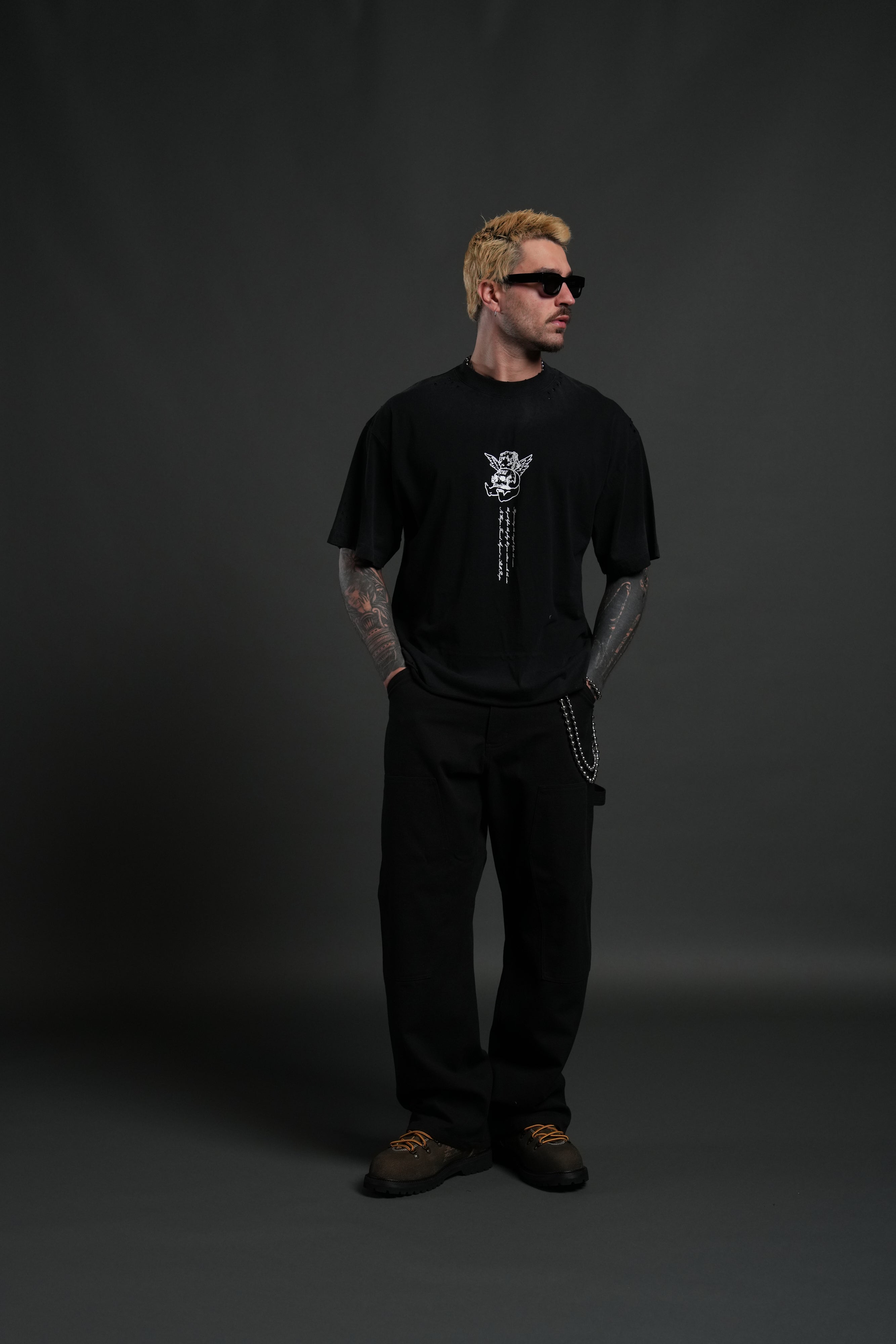 Mi Corazon Distressed Grunge Tee in Black Drift Wash