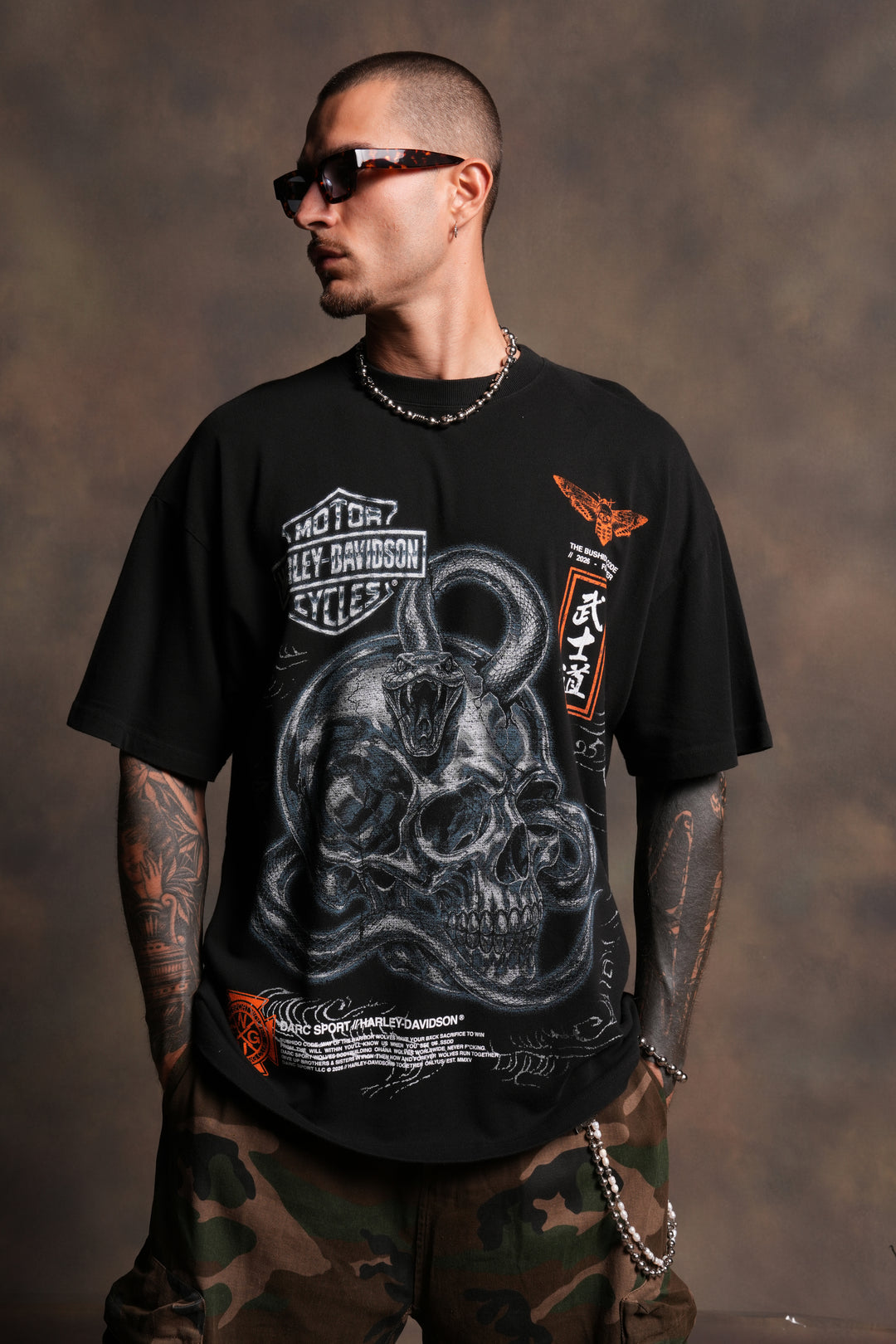 Skulls & Steel Premium Tee in Black