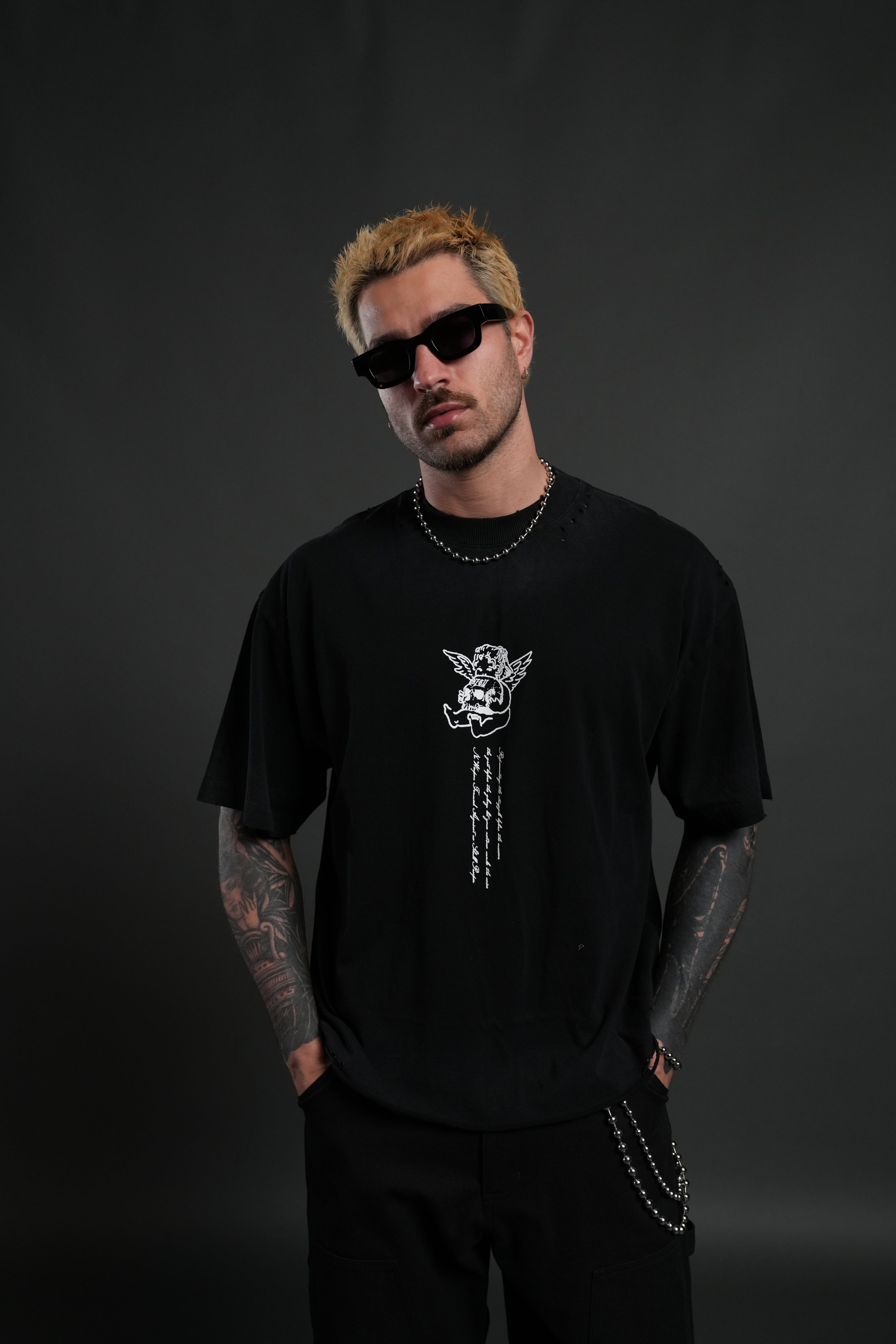 Mi Corazon Distressed Grunge Tee in Black Drift Wash