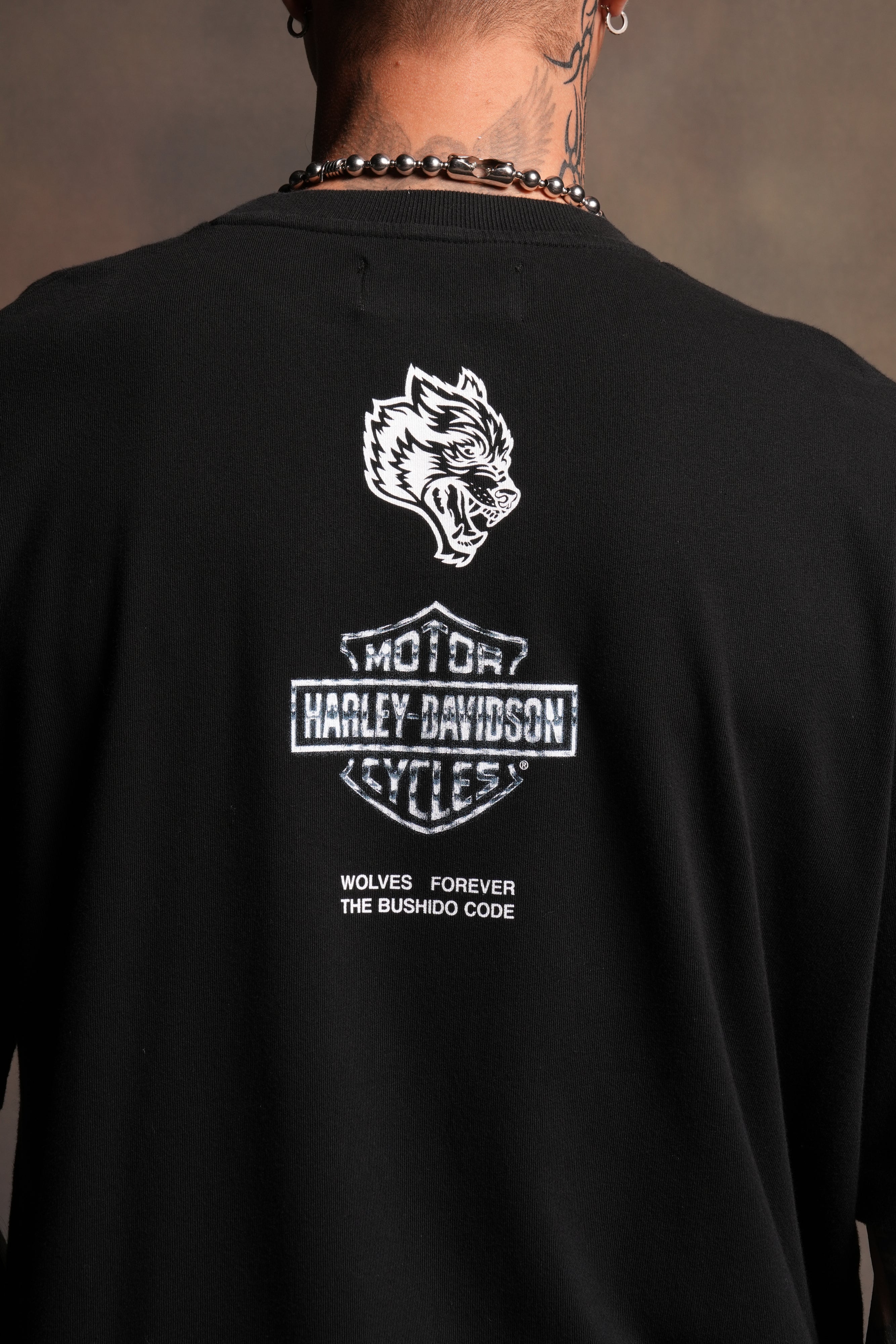Skulls & Steel Premium Tee in Black