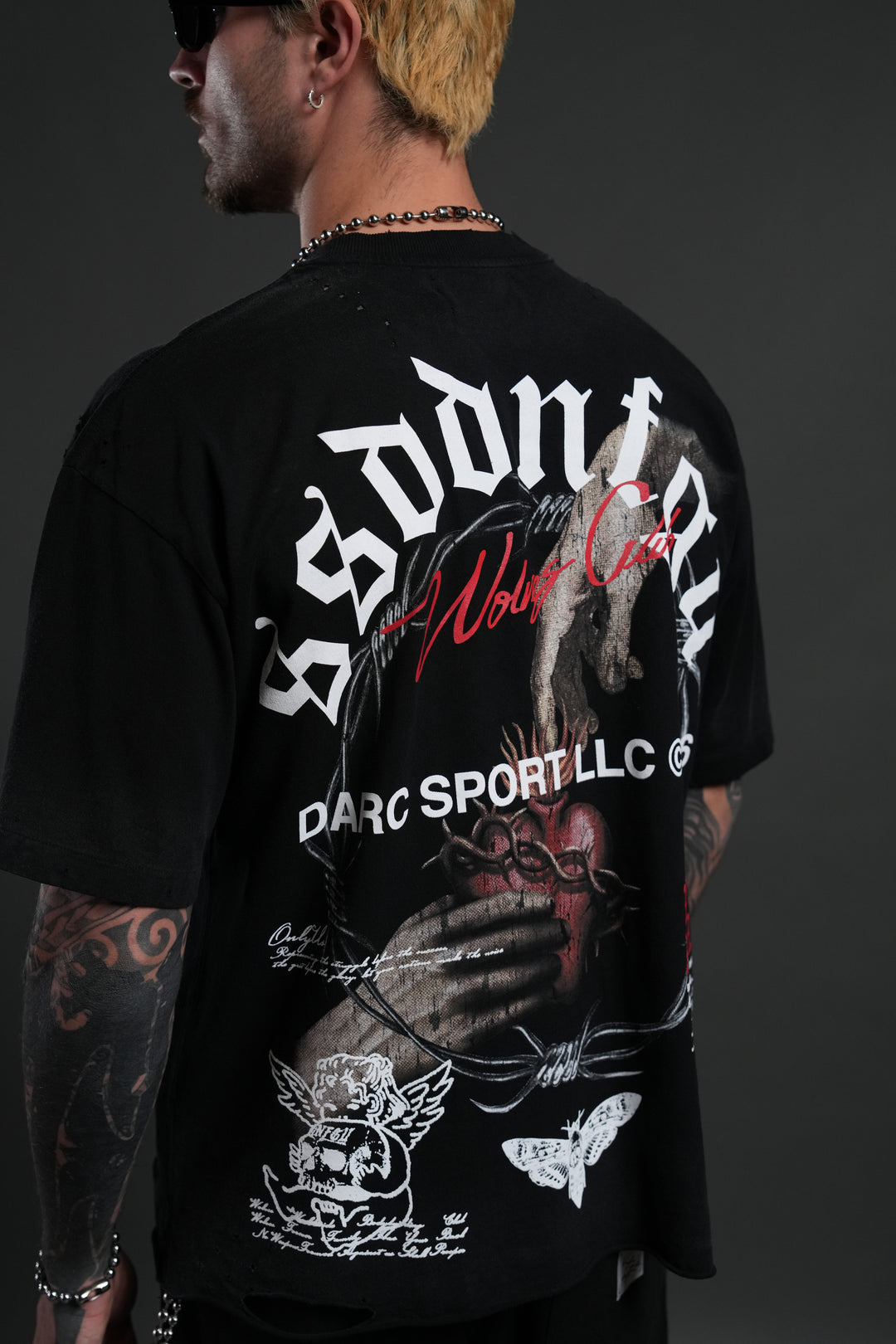 Mi Corazon Distressed Grunge Tee in Black Drift Wash