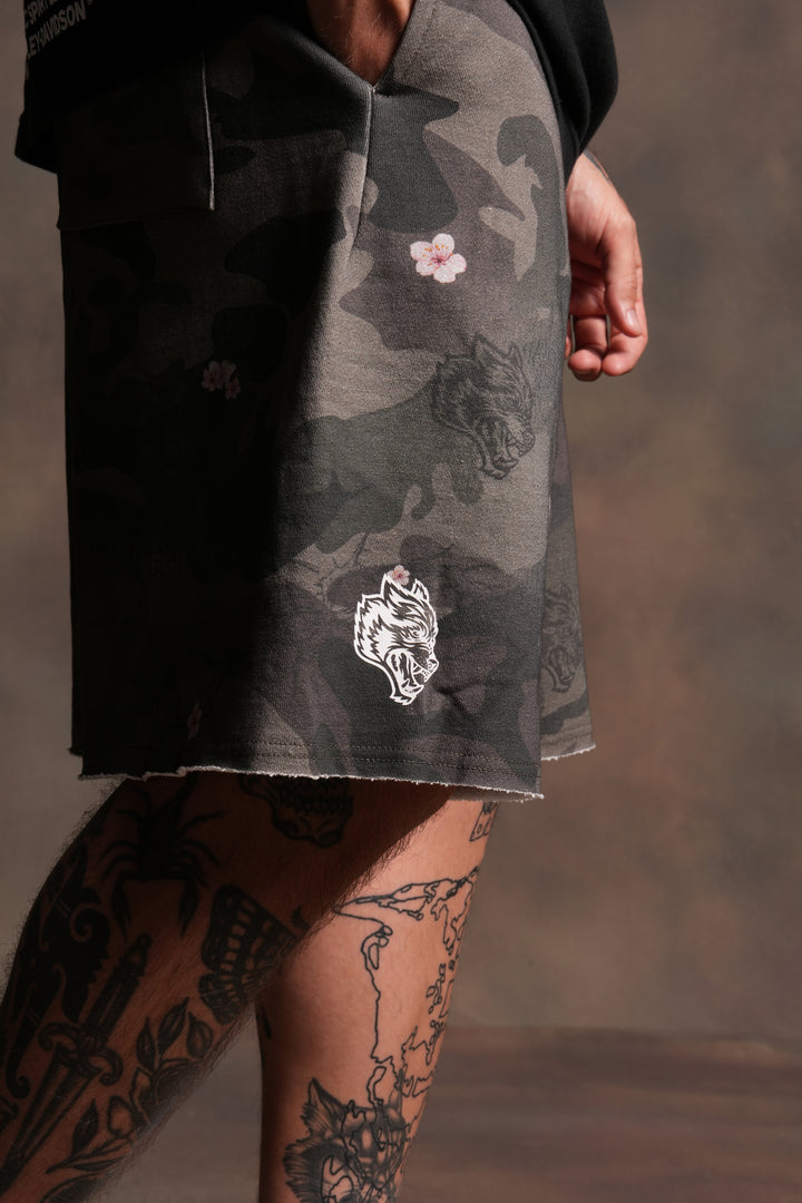 Harley-Davidson Wolves Grunge Oversized Raw Hem Post Lounge Sweat Shorts in Warrior In A Garden Green Camo
