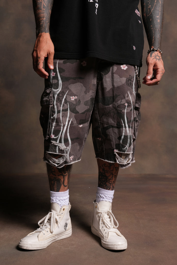 Darc Blossom Duke Cargo Shorts in Warrior In A Garden Green Camo