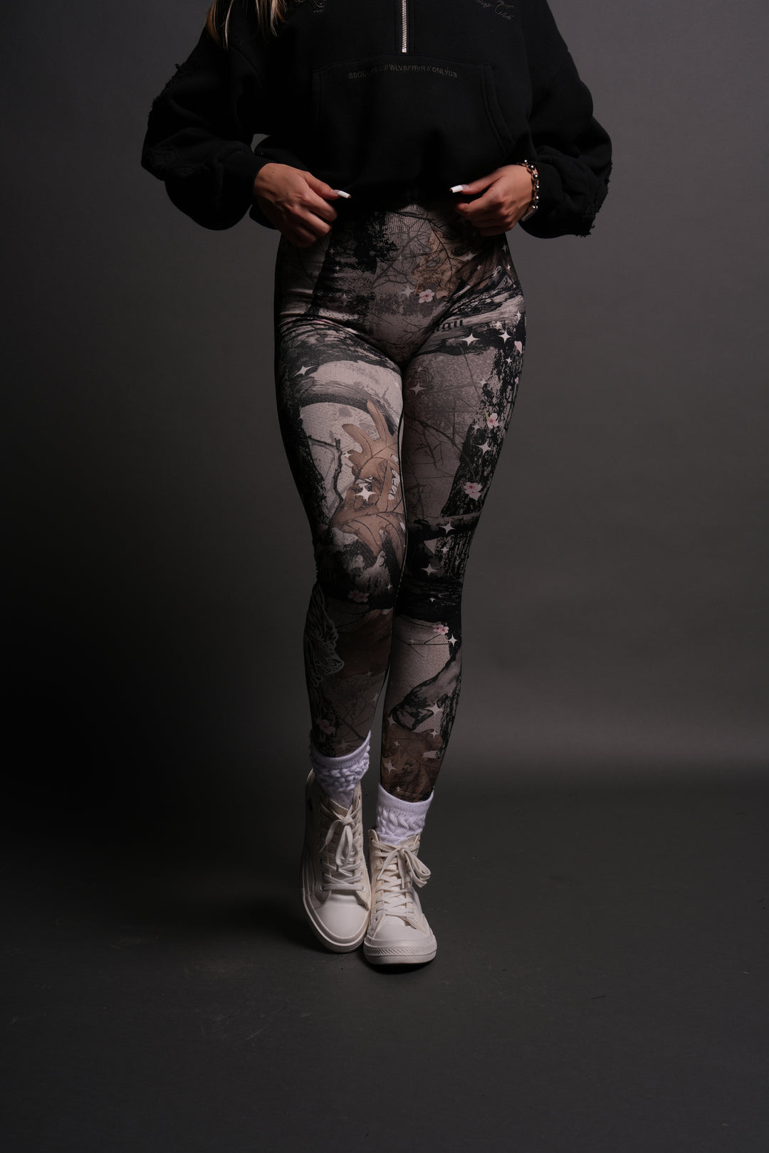 Big Wolf "Everson" Huxley Scrunch Leggings in Starry Blossom Woodland Camo