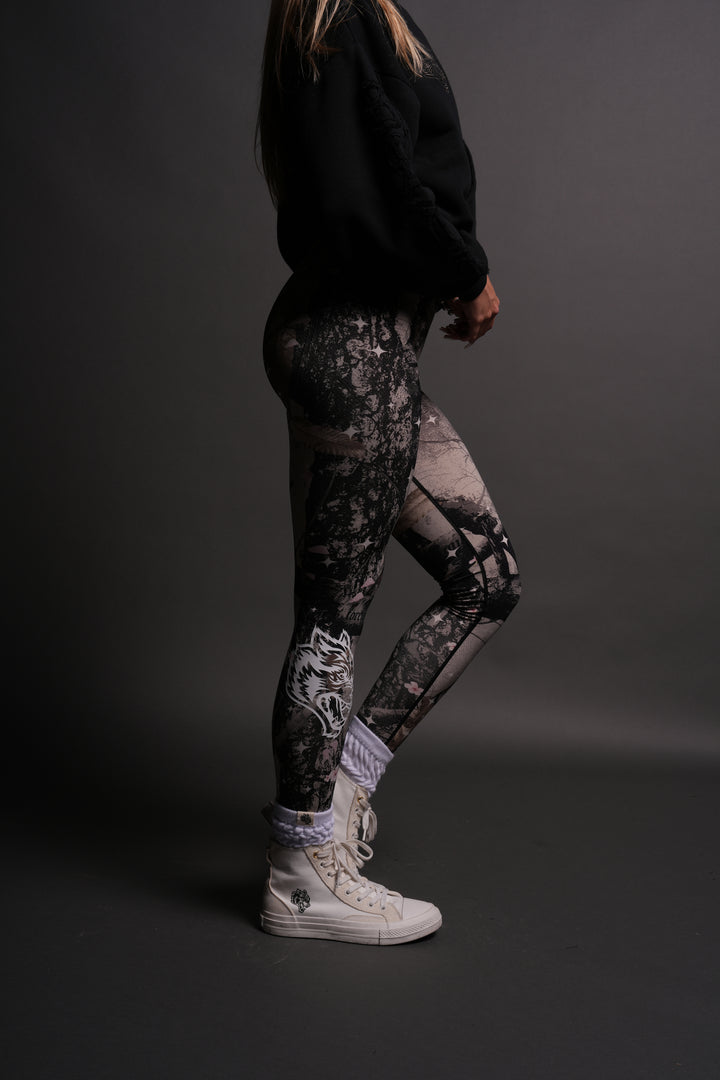 Big Wolf "Everson" Huxley Scrunch Leggings in Starry Blossom Woodland Camo