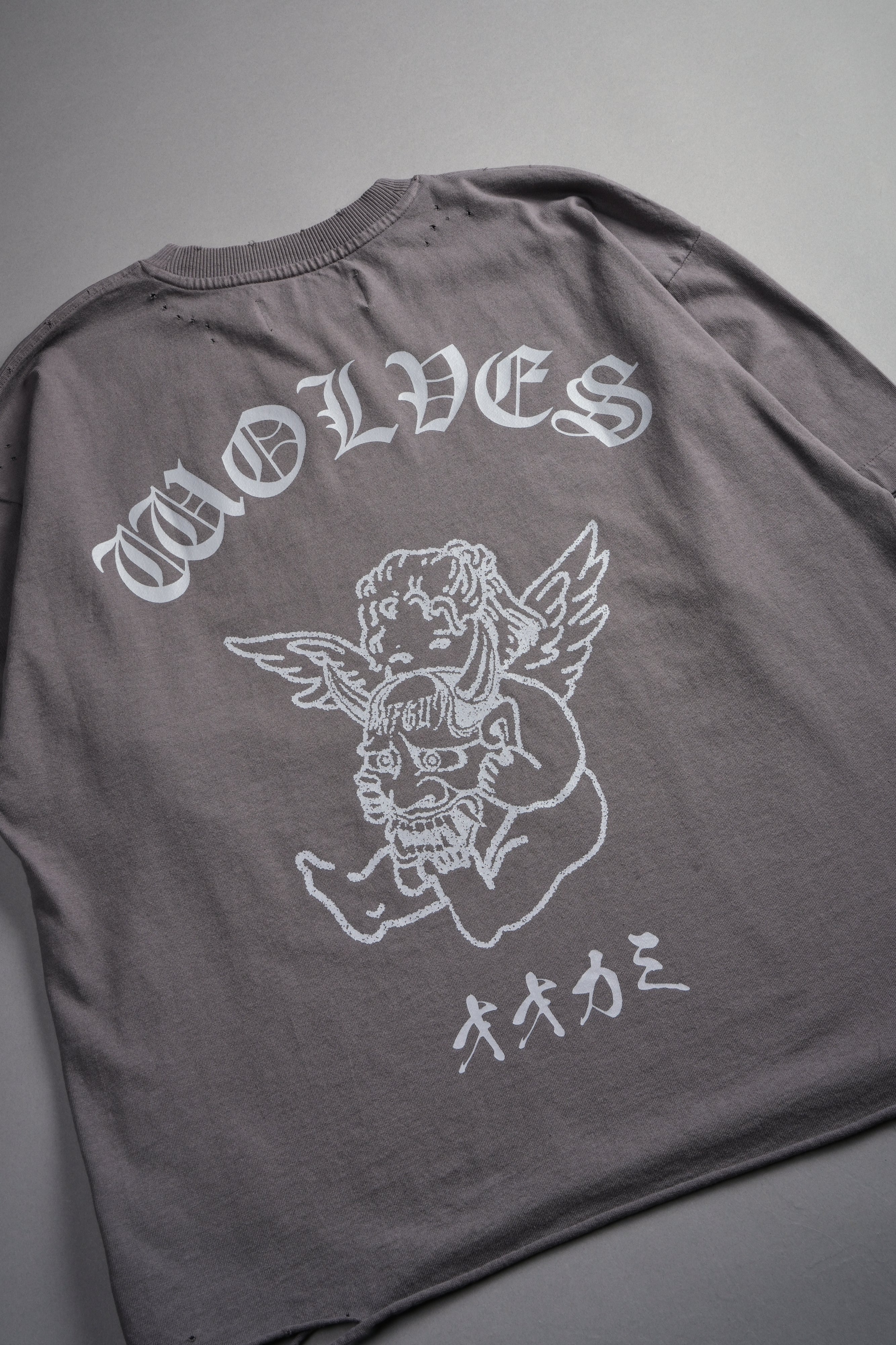 Wolves Oni Cherub Distressed Grunge Unisex Tee in Slate Gray
