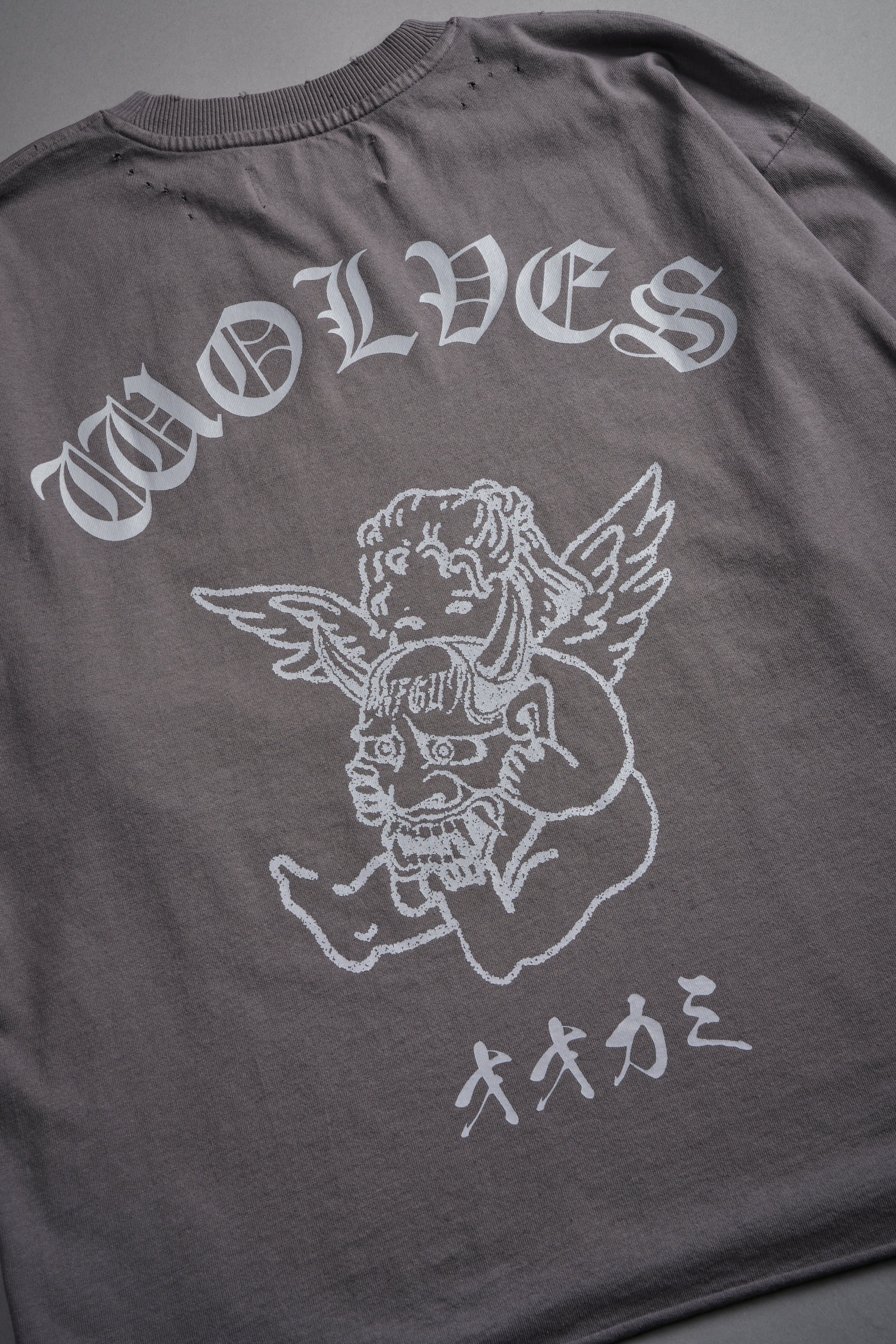 Wolves Oni Cherub Distressed Grunge Unisex Tee in Slate Gray