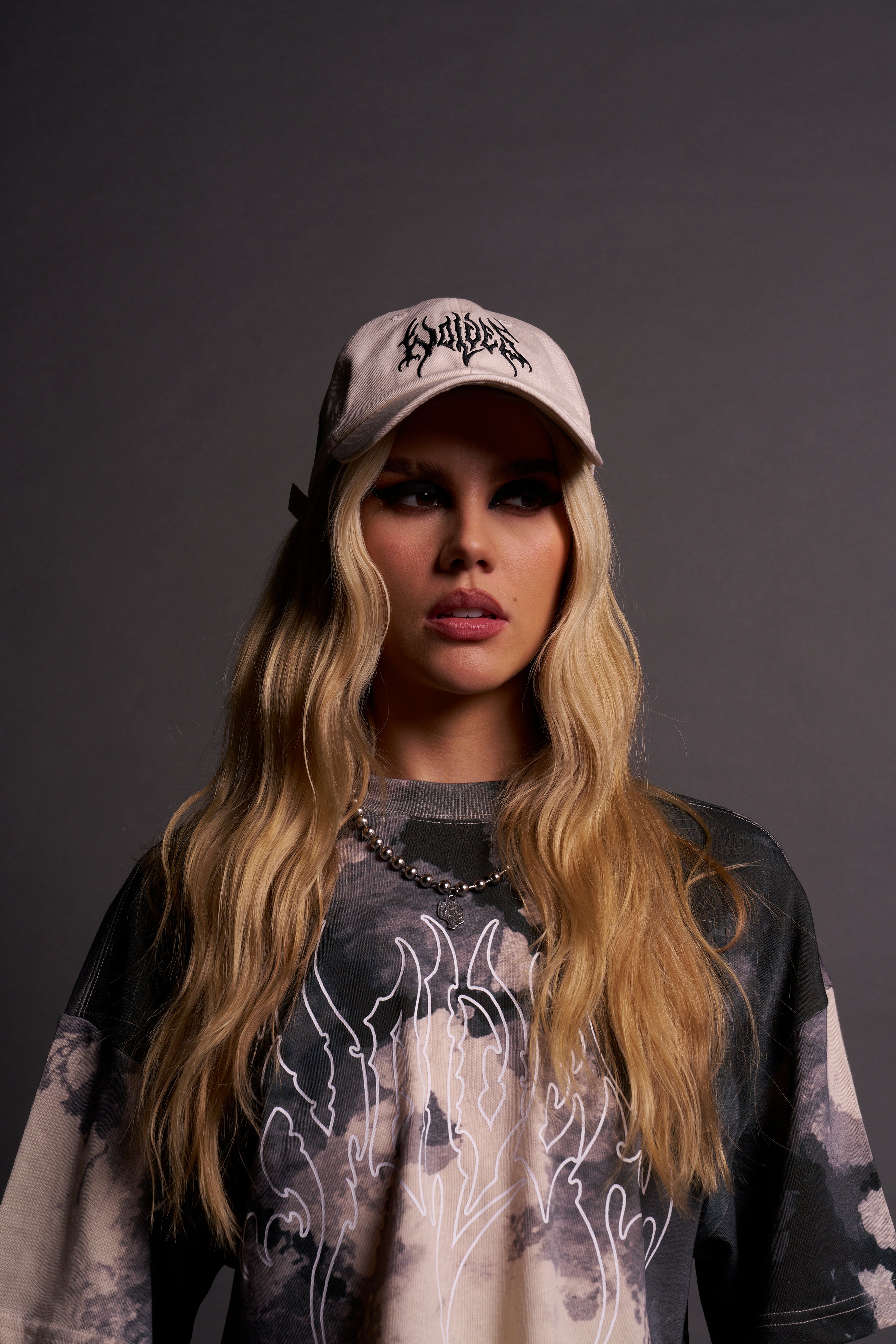 Darc Sport Wolves Dad Hat V2 in Cream