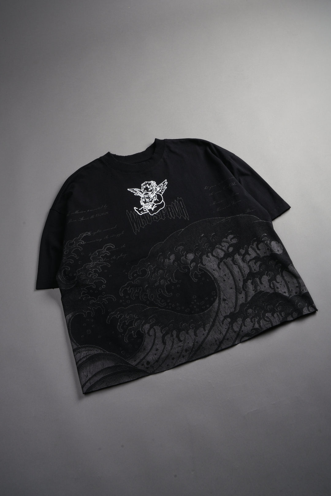 The Great Wave Distressed Grunge Box Cut Tee V2 in Black