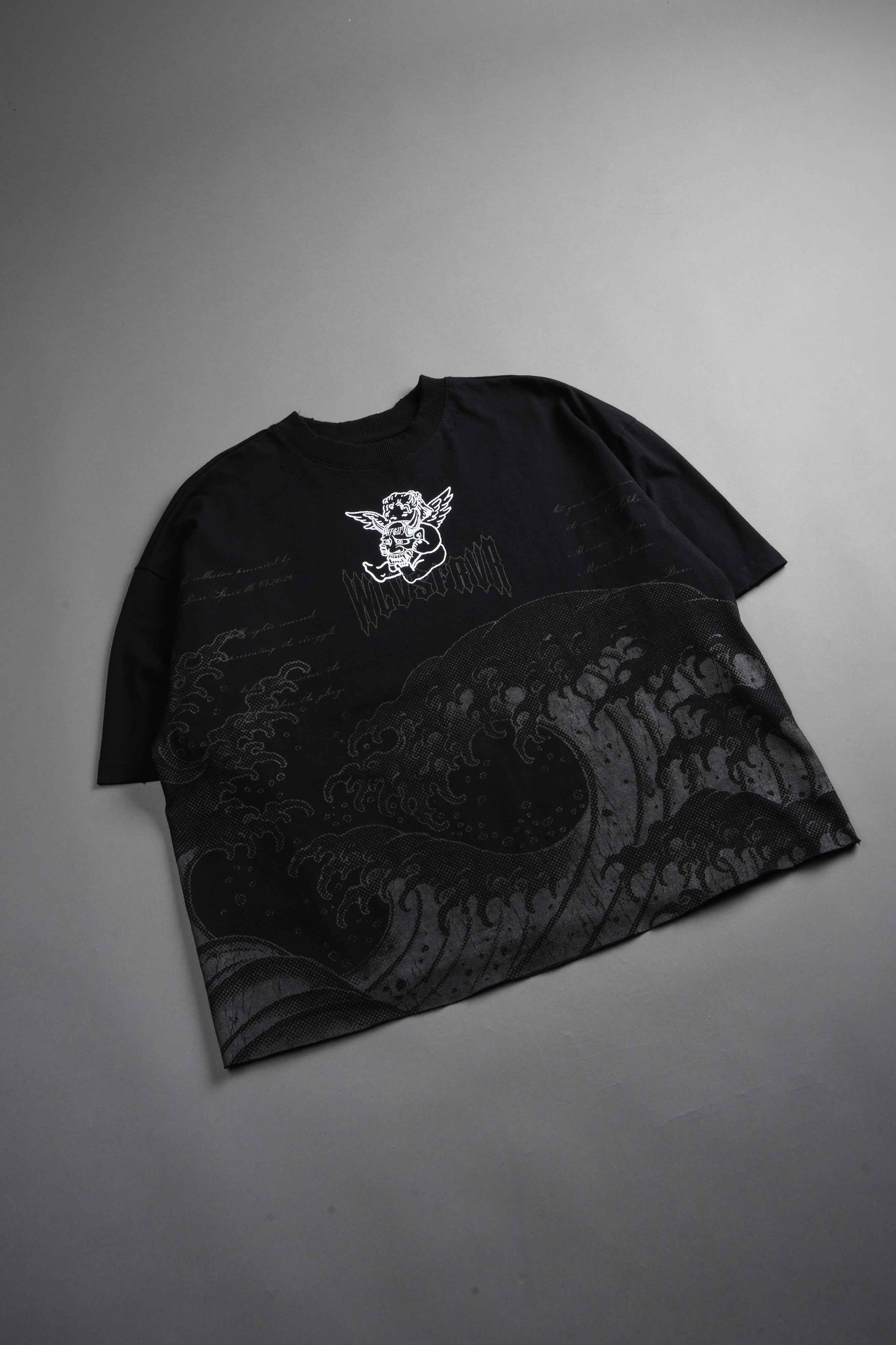 The Great Wave Distressed Grunge Box Cut Tee V2 in Black