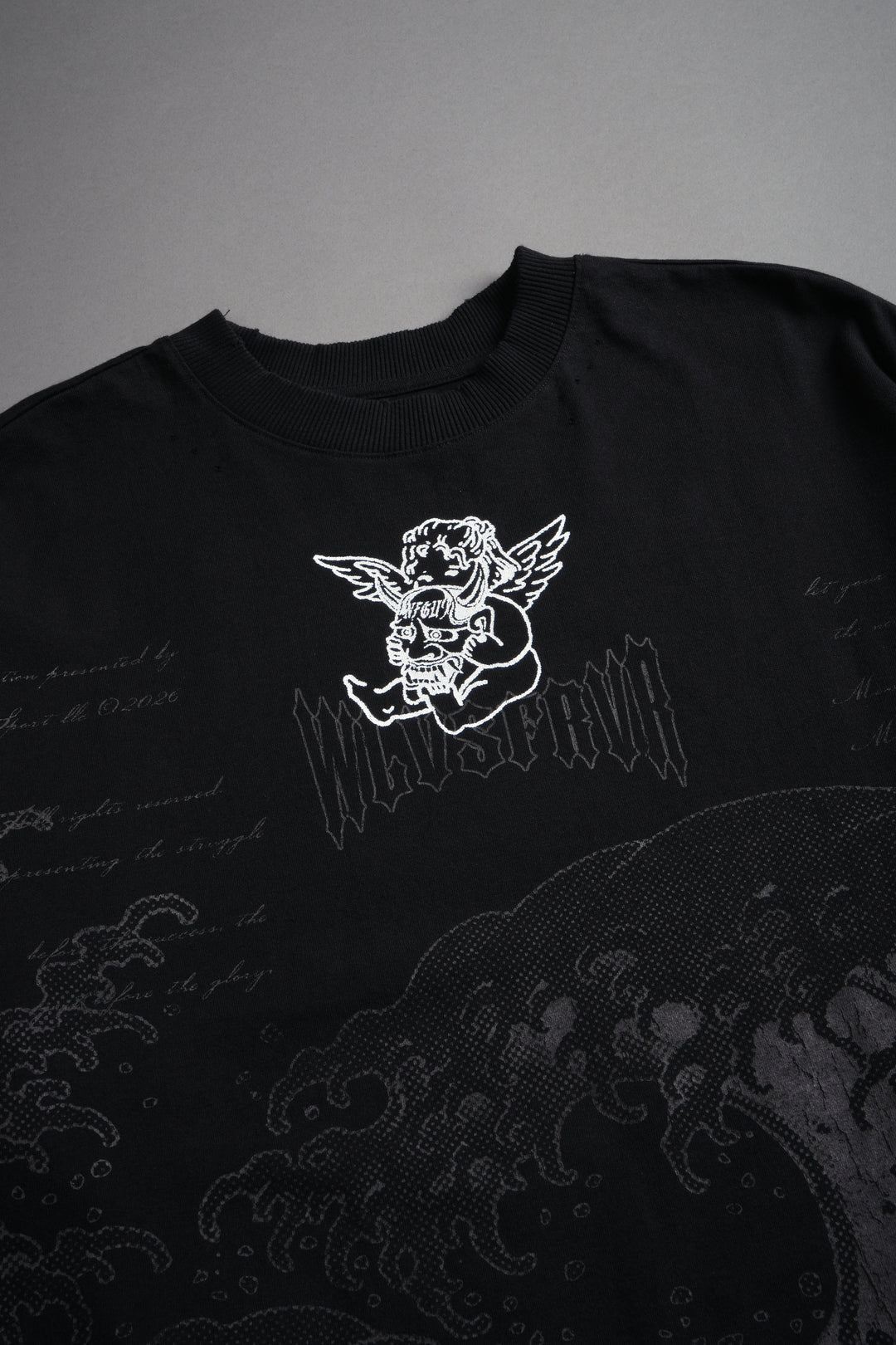 The Great Wave Distressed Grunge Box Cut Tee V2 in Black