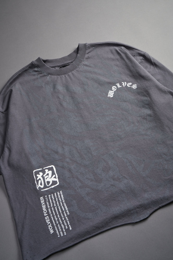 Okami Inferno Distressed Grunge Box Cut Tee V2 in Slate Gray