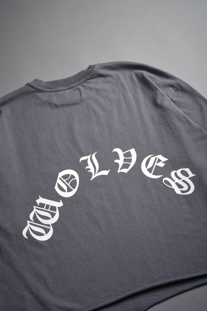 Okami Inferno Distressed Grunge Box Cut Tee V2 in Slate Gray