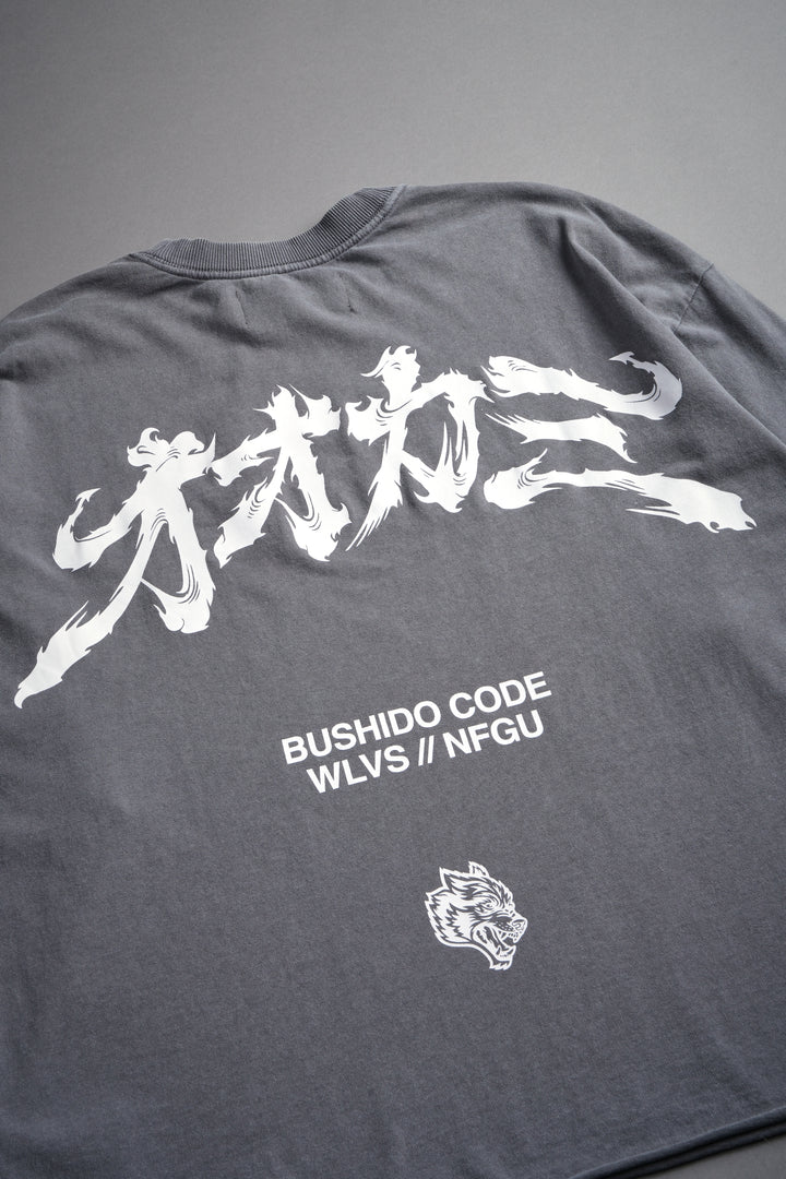 Okami Bushido Grunge Mid Length Raw Hem Ls Tee in Slate Gray