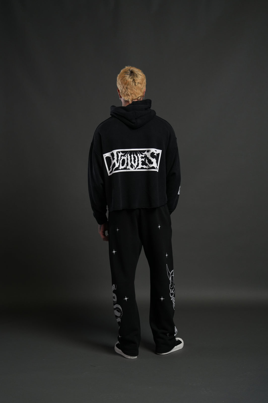 Oni Wolves Bigelow Cargo Sweat Pants in Black