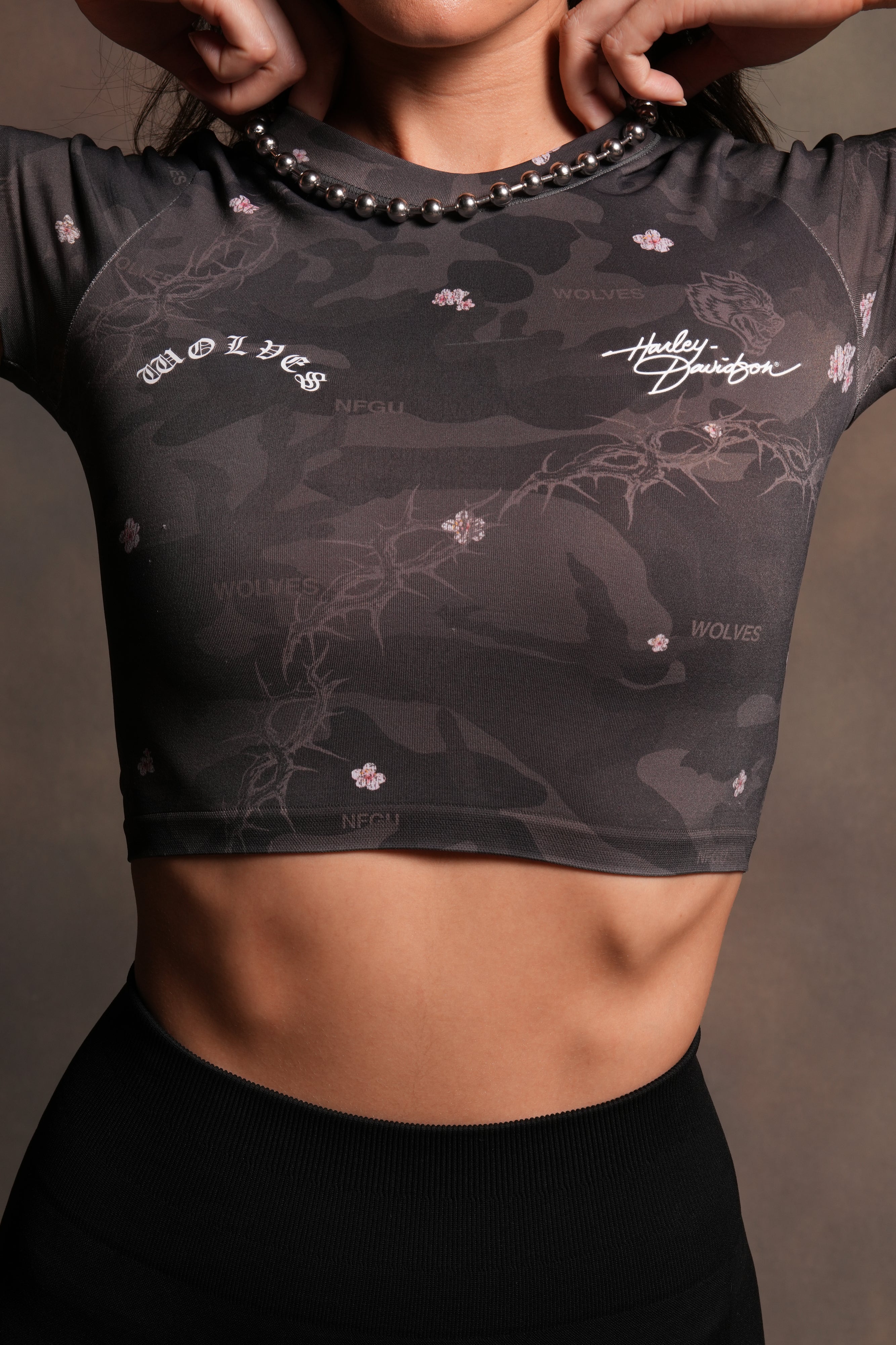 Harley Wolves Taylor Soft Seamless Tee in Warrior In A Garden Black Camo