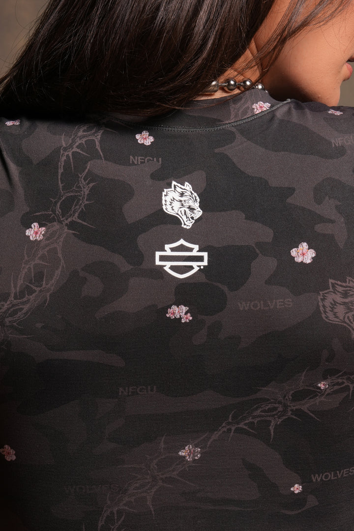 Harley Wolves Taylor Soft Seamless Tee in Warrior In A Garden Black Camo