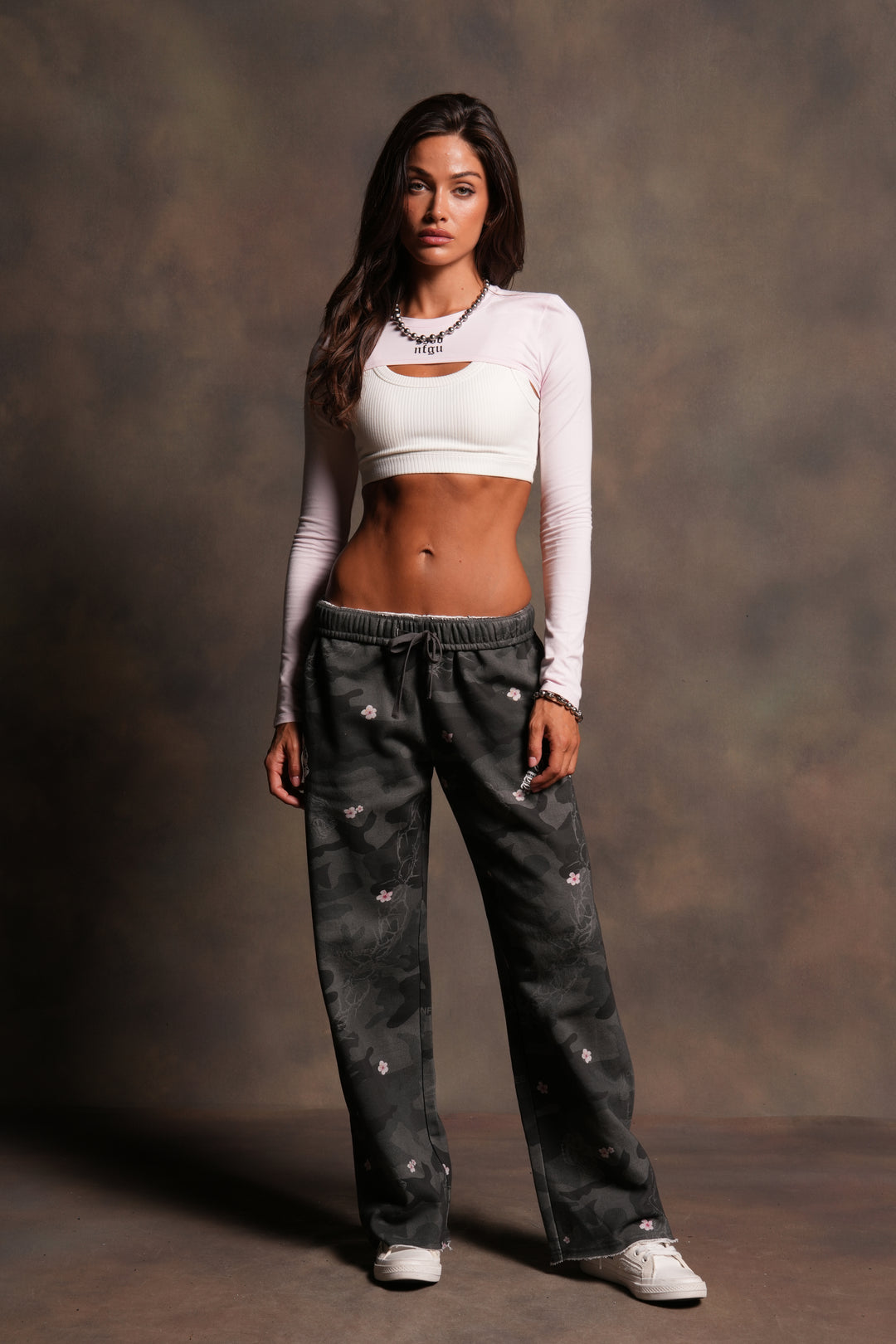 Wolf Chopper Big Cozy Sweats in Warrior In A Garden Black Camo