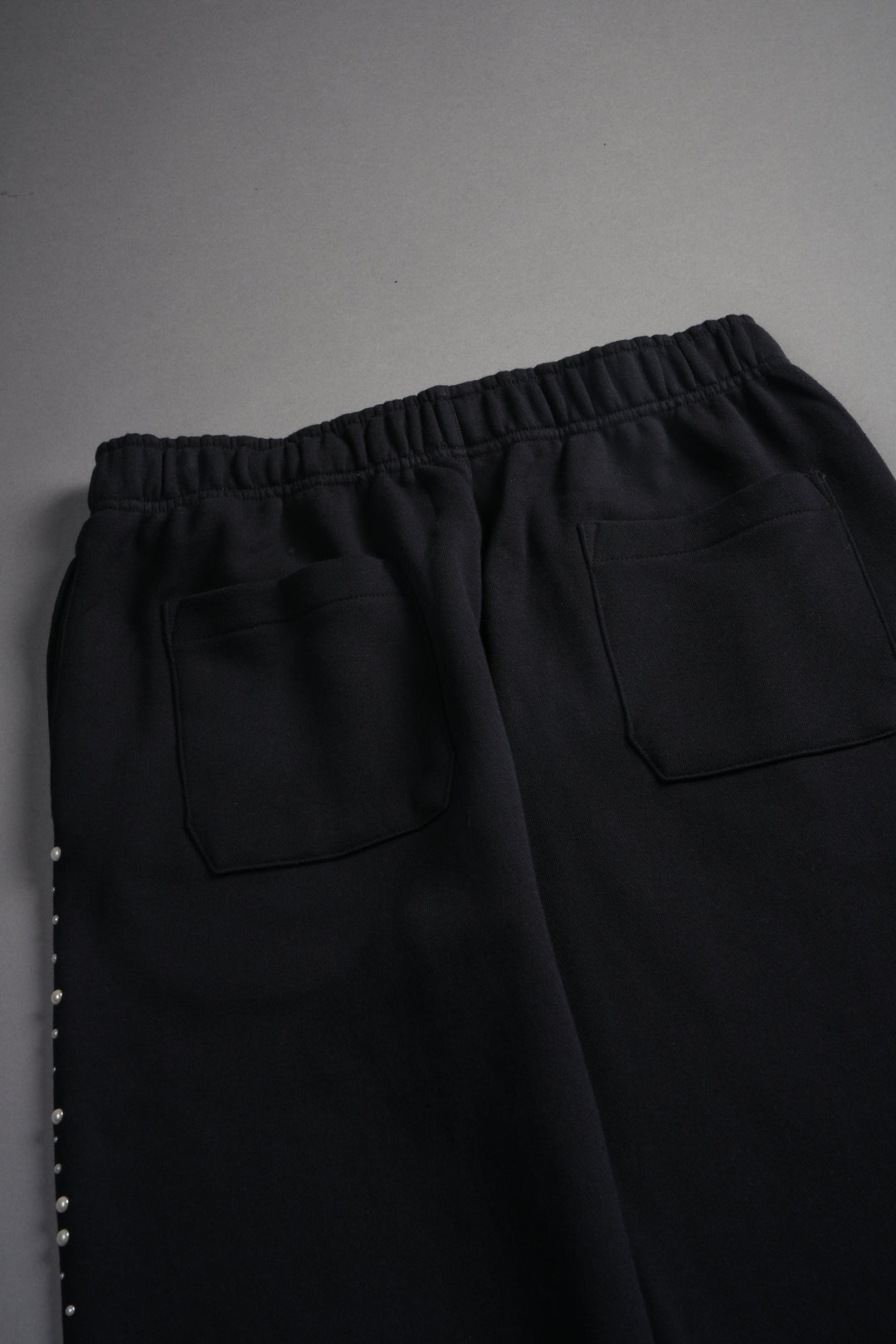 Okami Forever Big Cozy Unisex Sweats in Black