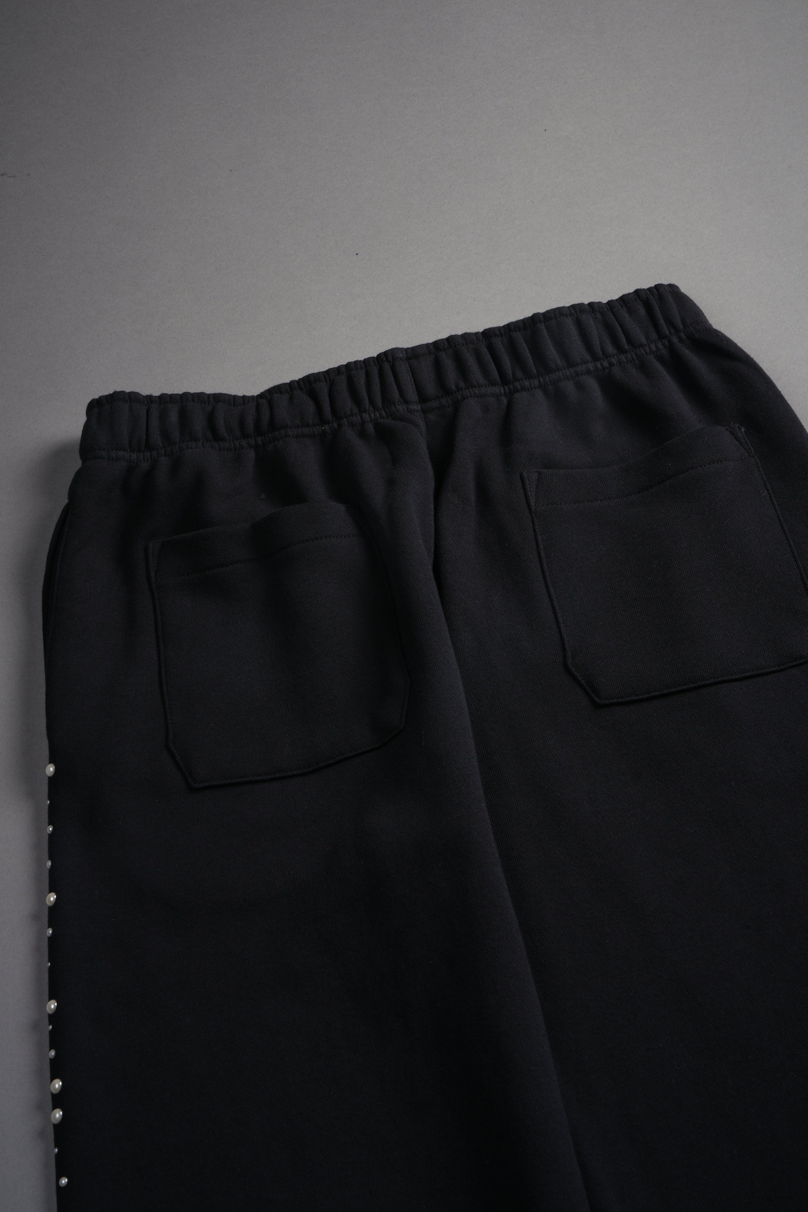 Okami Forever Big Cozy Unisex Sweats in Black