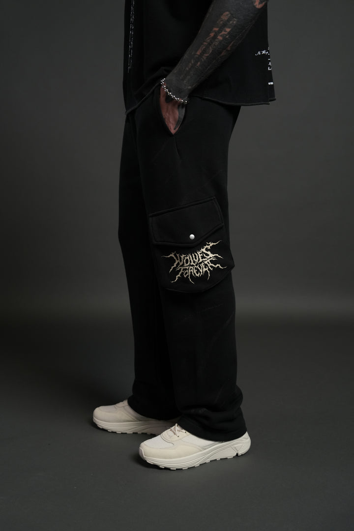 Darc Inferno Bigelow Cargo Sweat Pants in Black