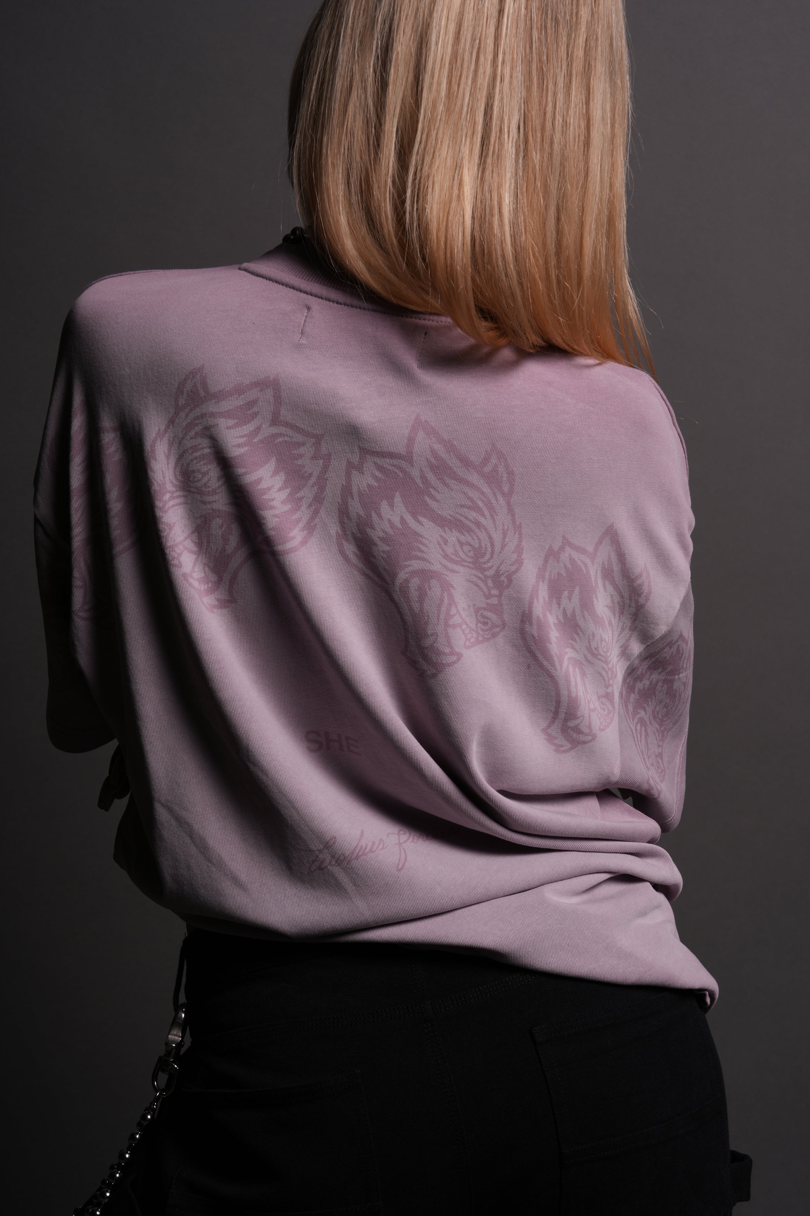 She Has Your Back "Pump Cover" Tee in Purple Smoke Horizon Sun Fade