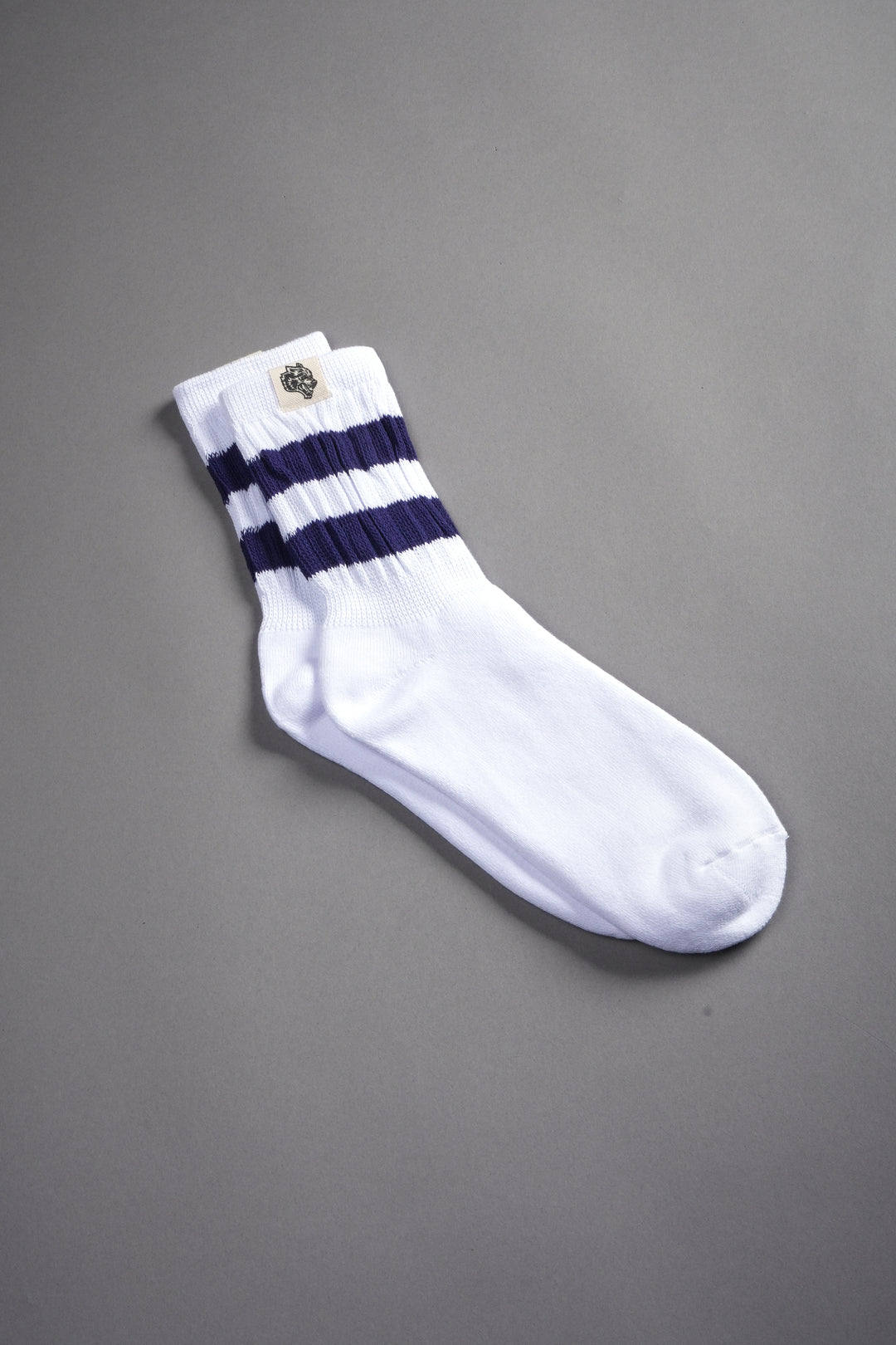 Wolf Patch V2 2 Stripe Comfy Socks in White/Royal Navy