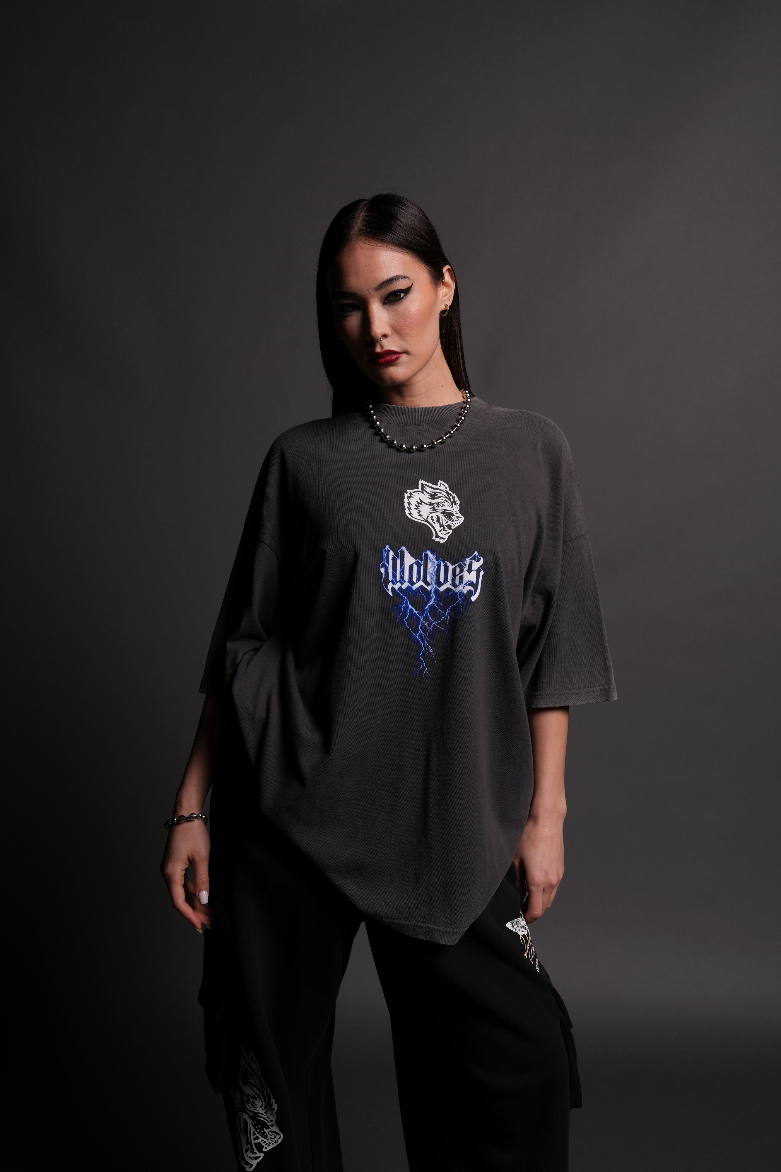 Wolves Lightning "Premium" Oversized Unisex Tee in Wolf Gray